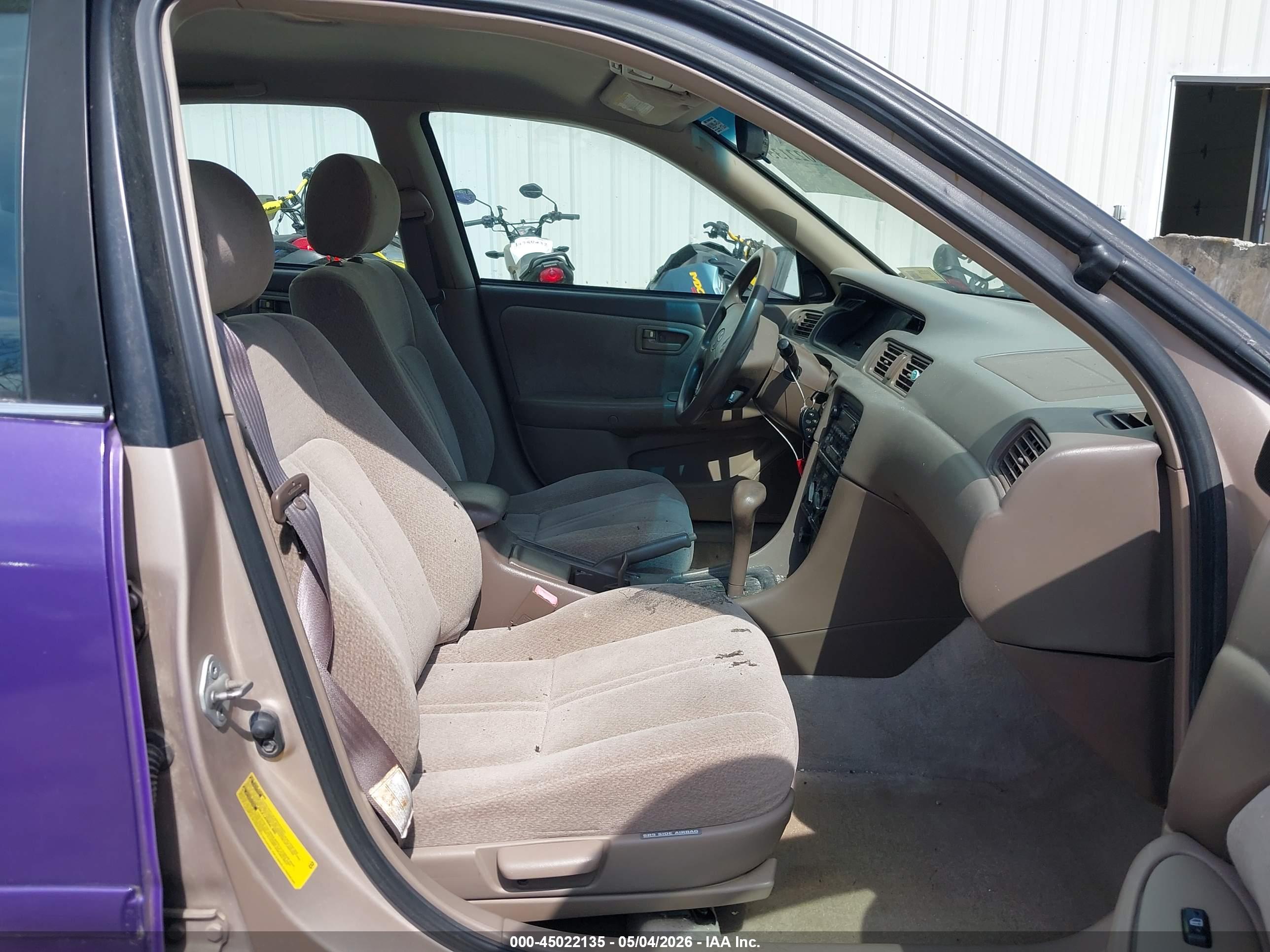 TOYOTA CAMRY image 5