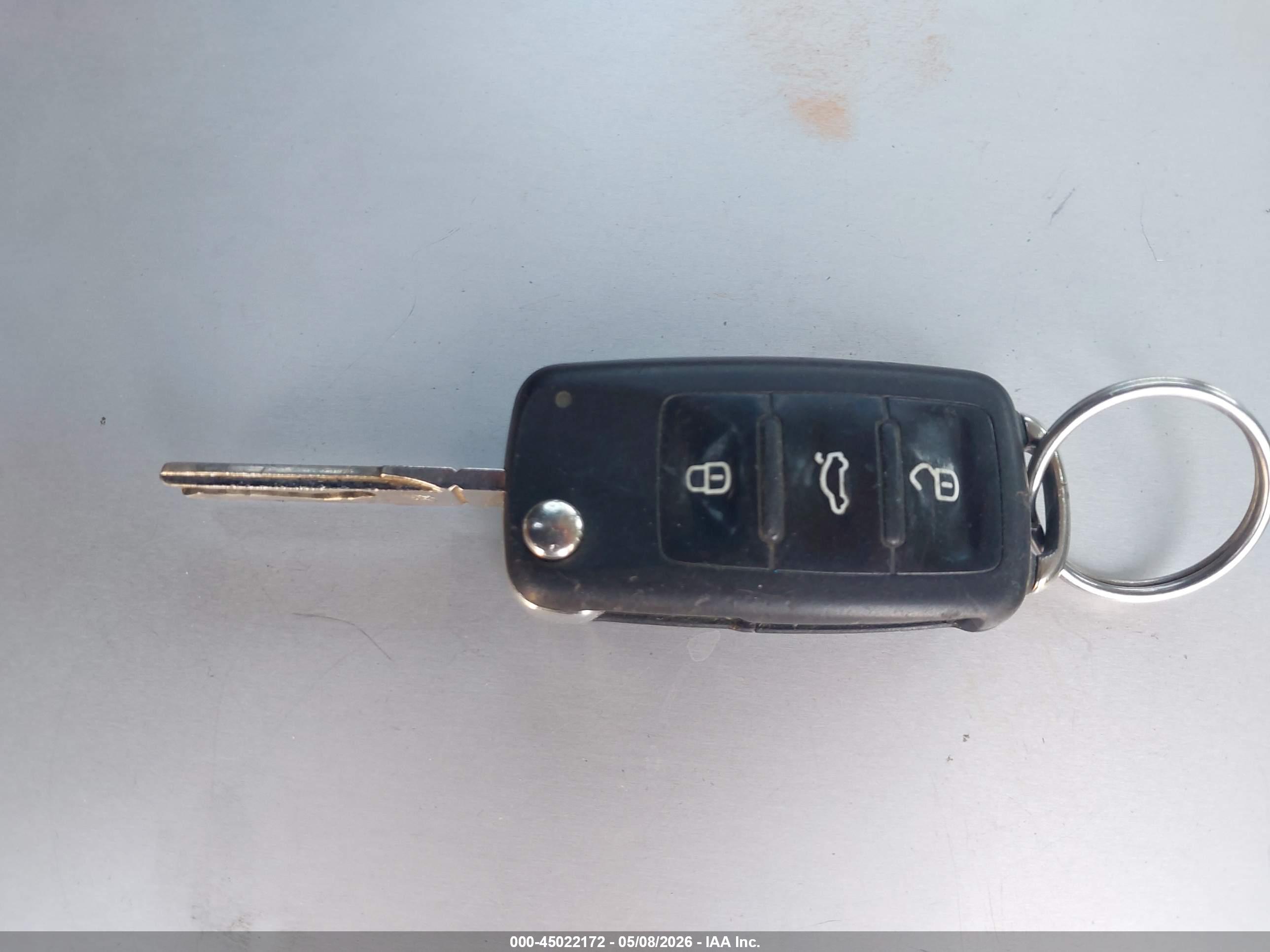 VOLKSWAGEN PASSAT image 11