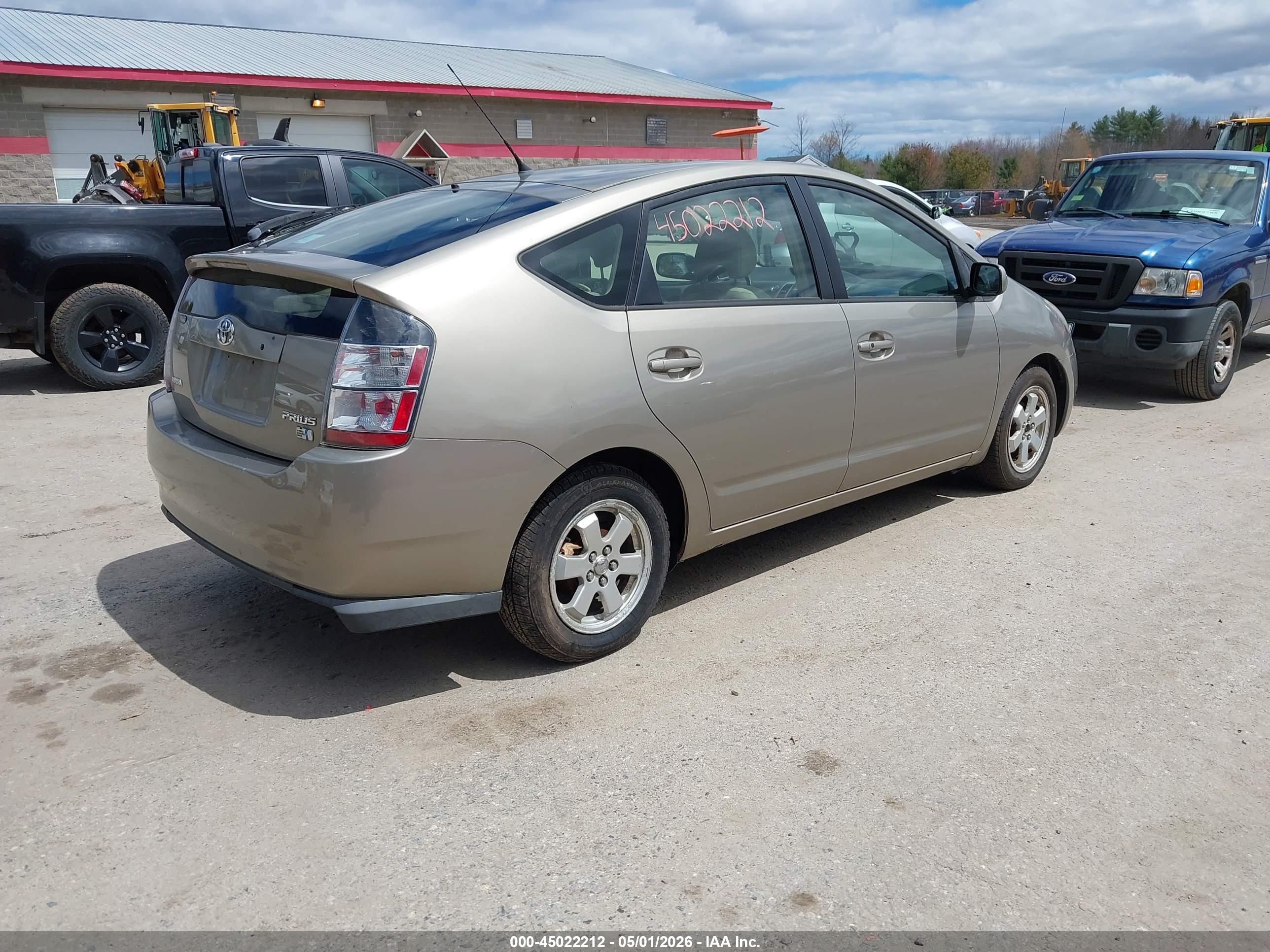 TOYOTA PRIUS image 4