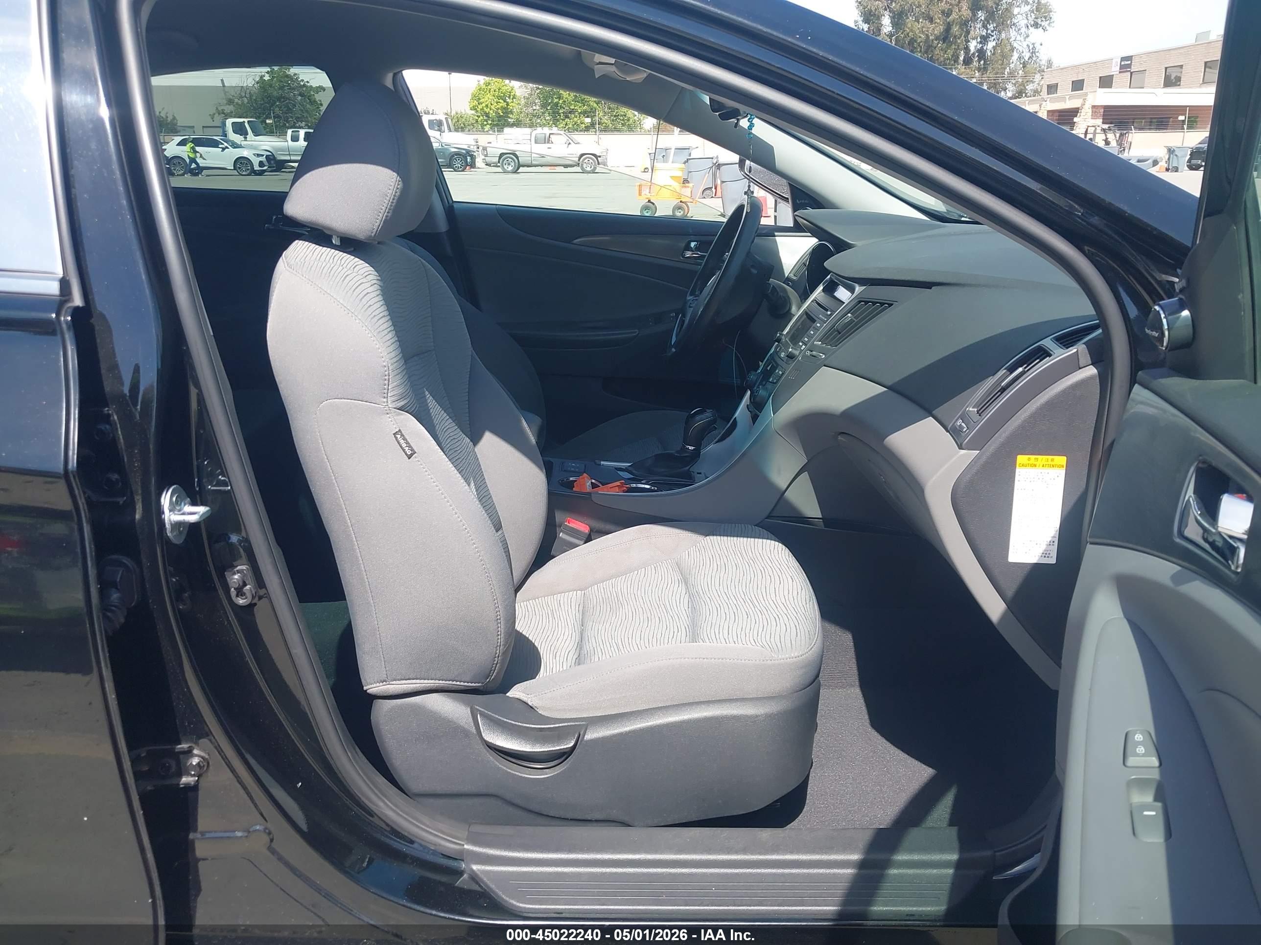 HYUNDAI SONATA image 5