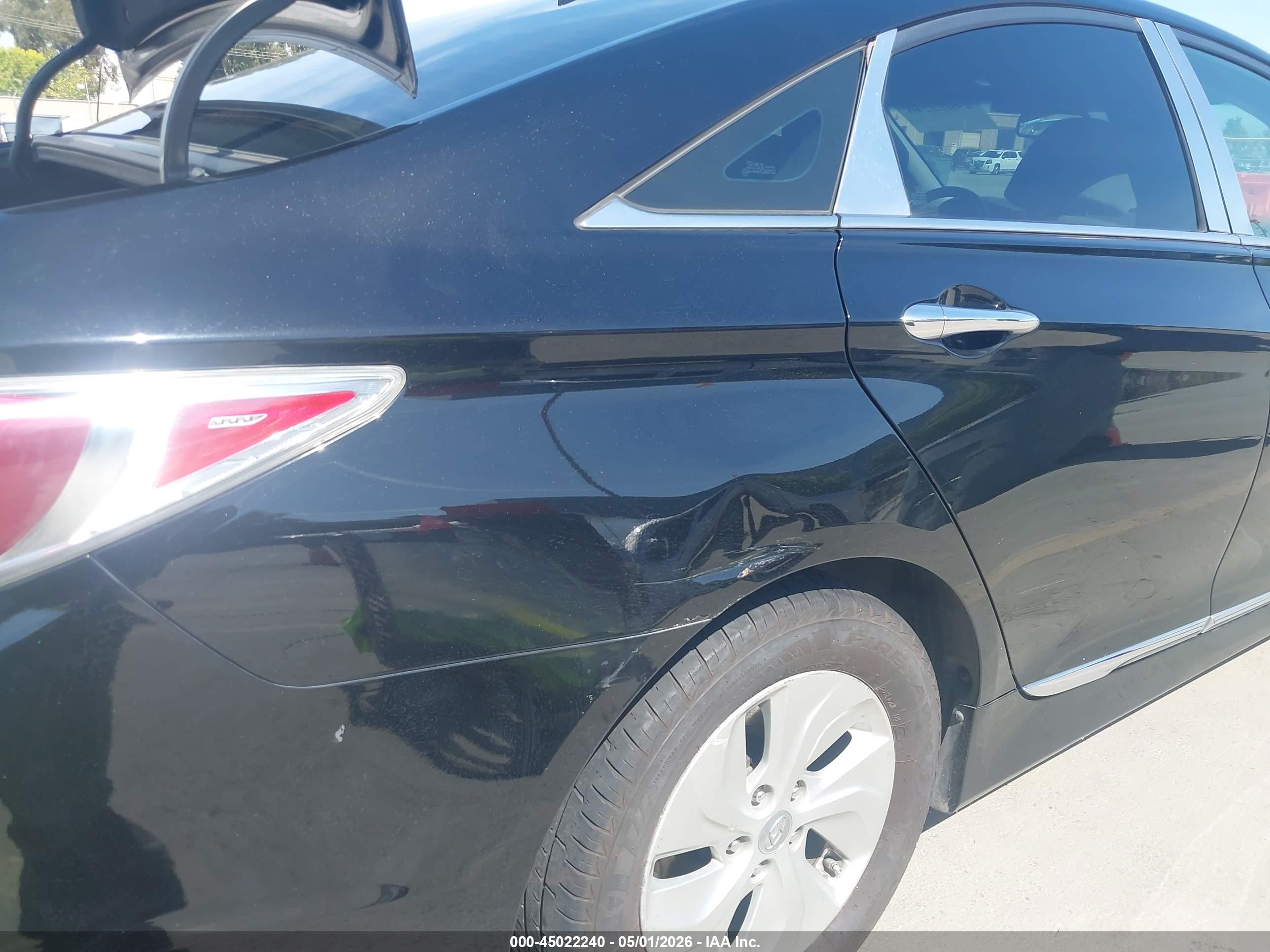 HYUNDAI SONATA image 6