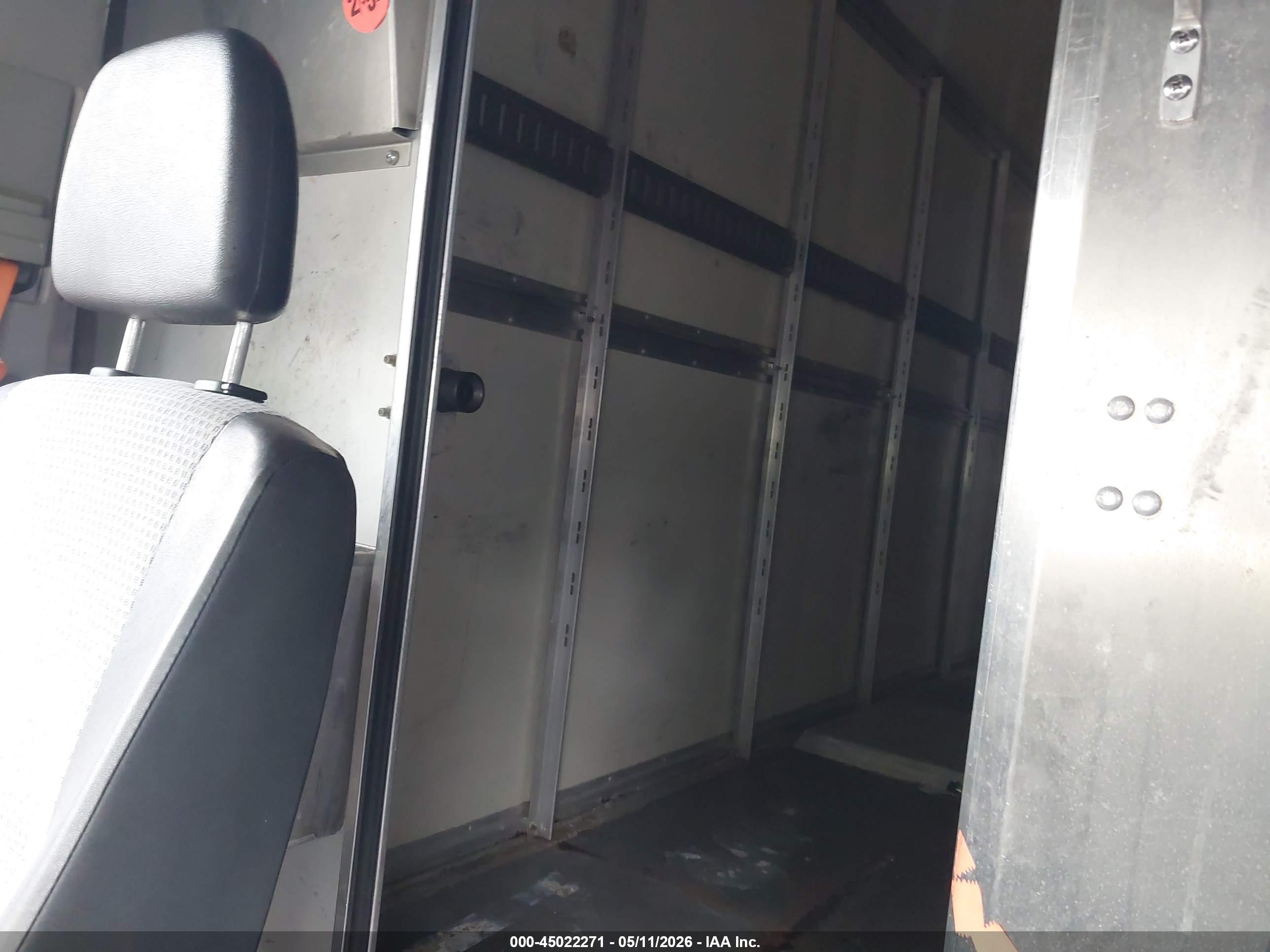 DODGE SPRINTER image 7