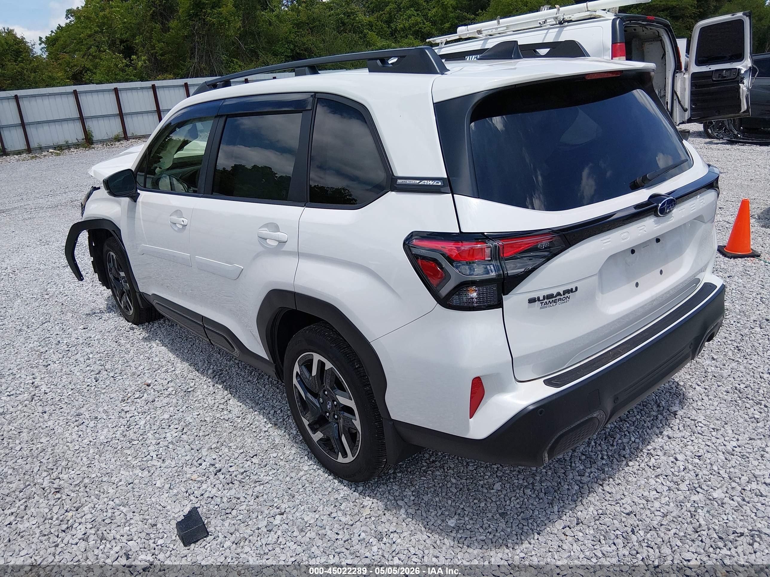 SUBARU FORESTER image 3