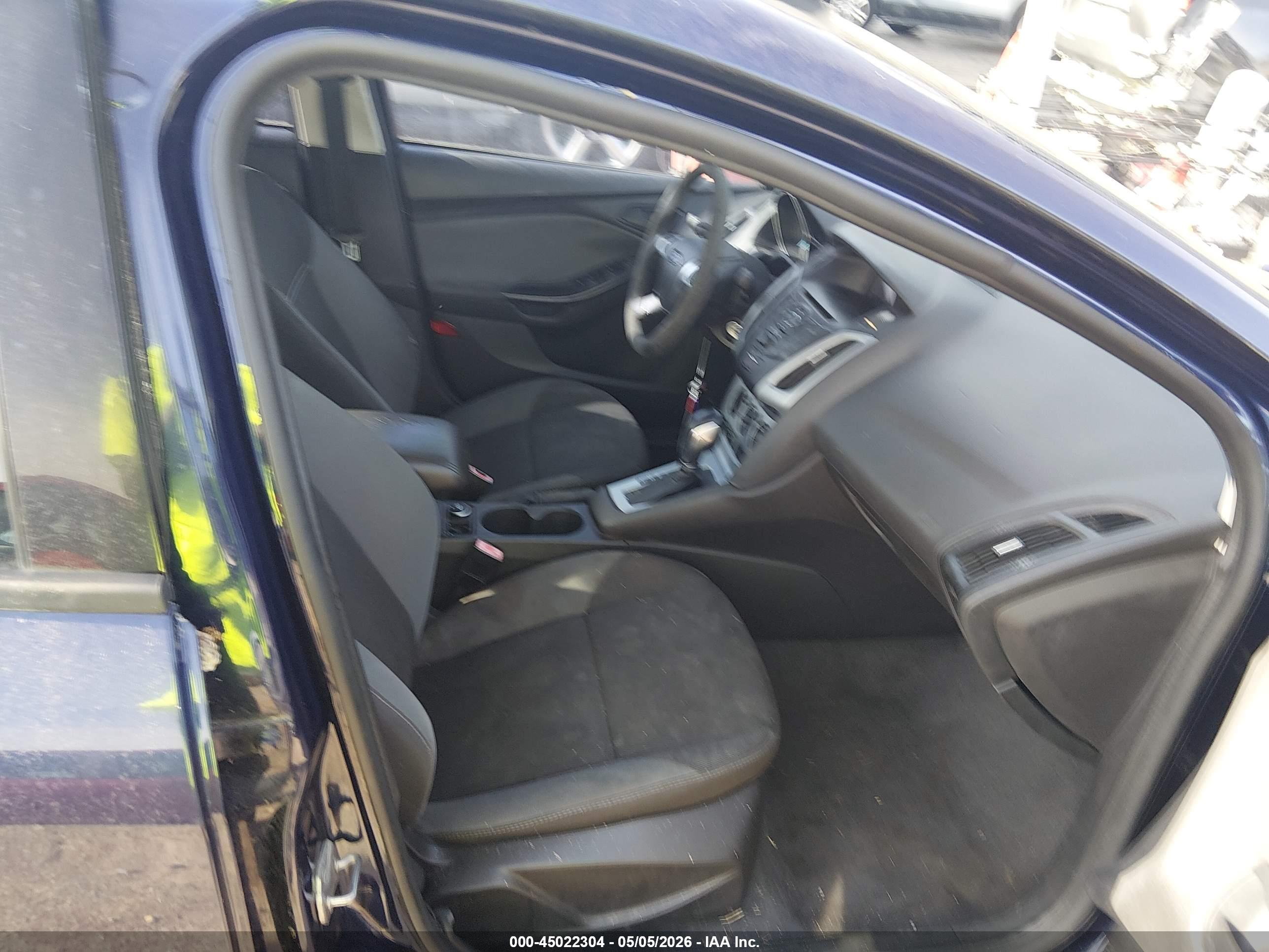 FORD FOCUS image 5