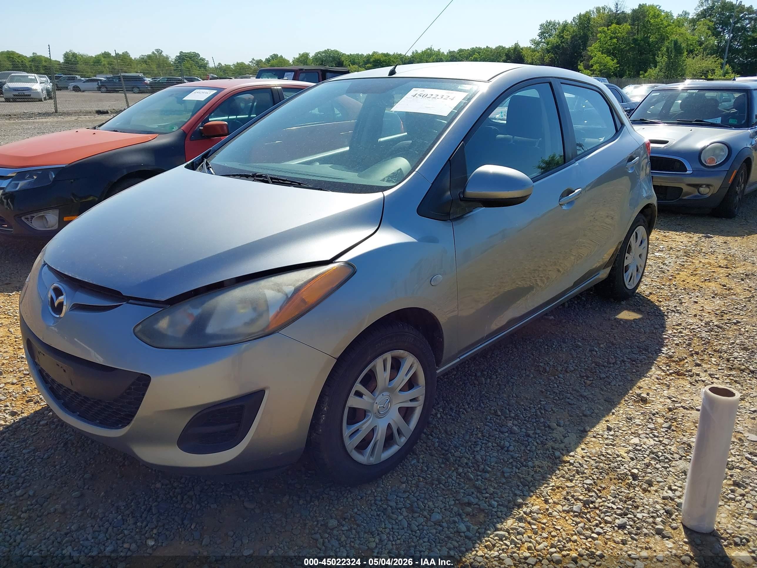 MAZDA MAZDA2 image 2