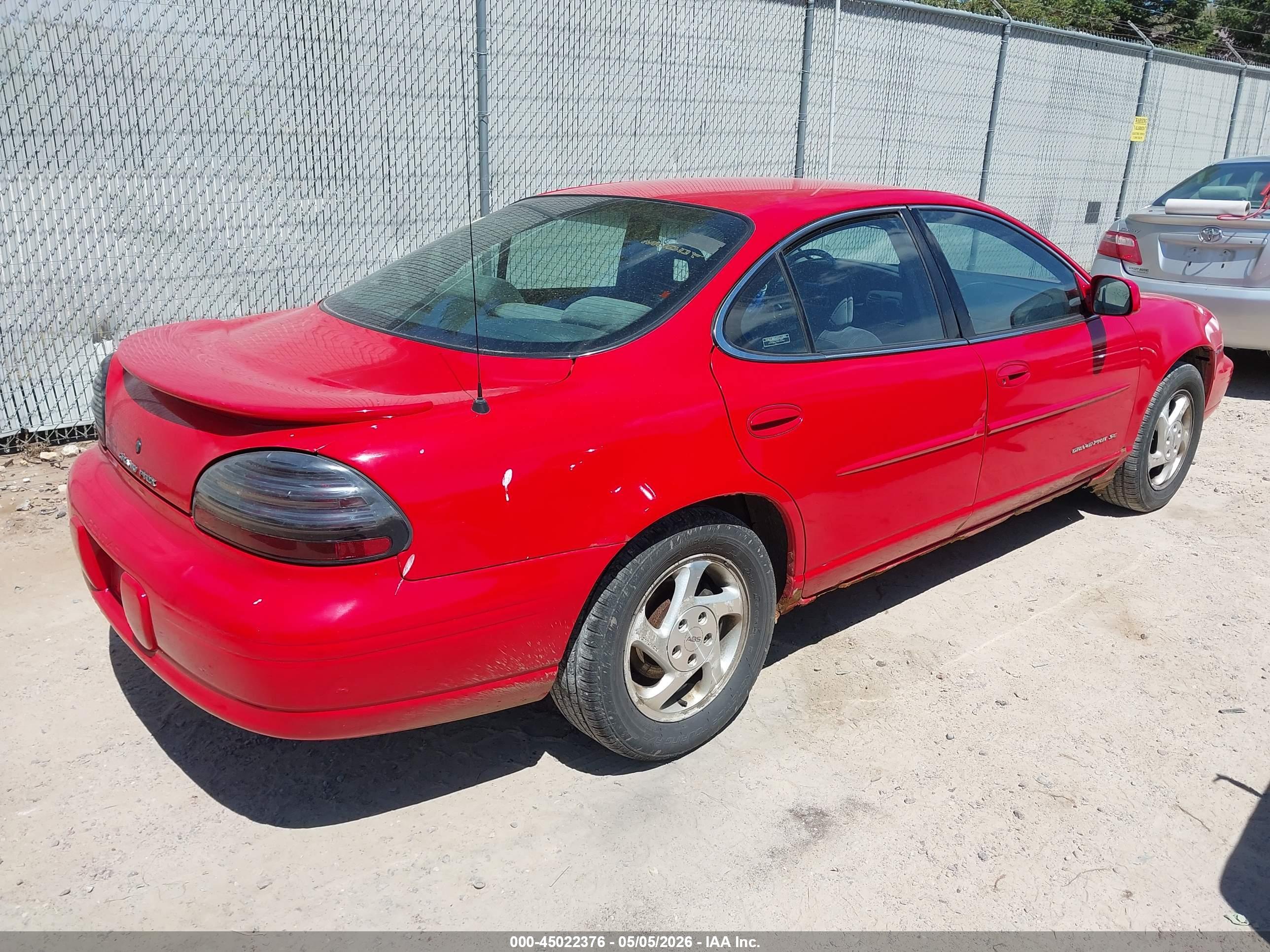 PONTIAC GRAND image 4