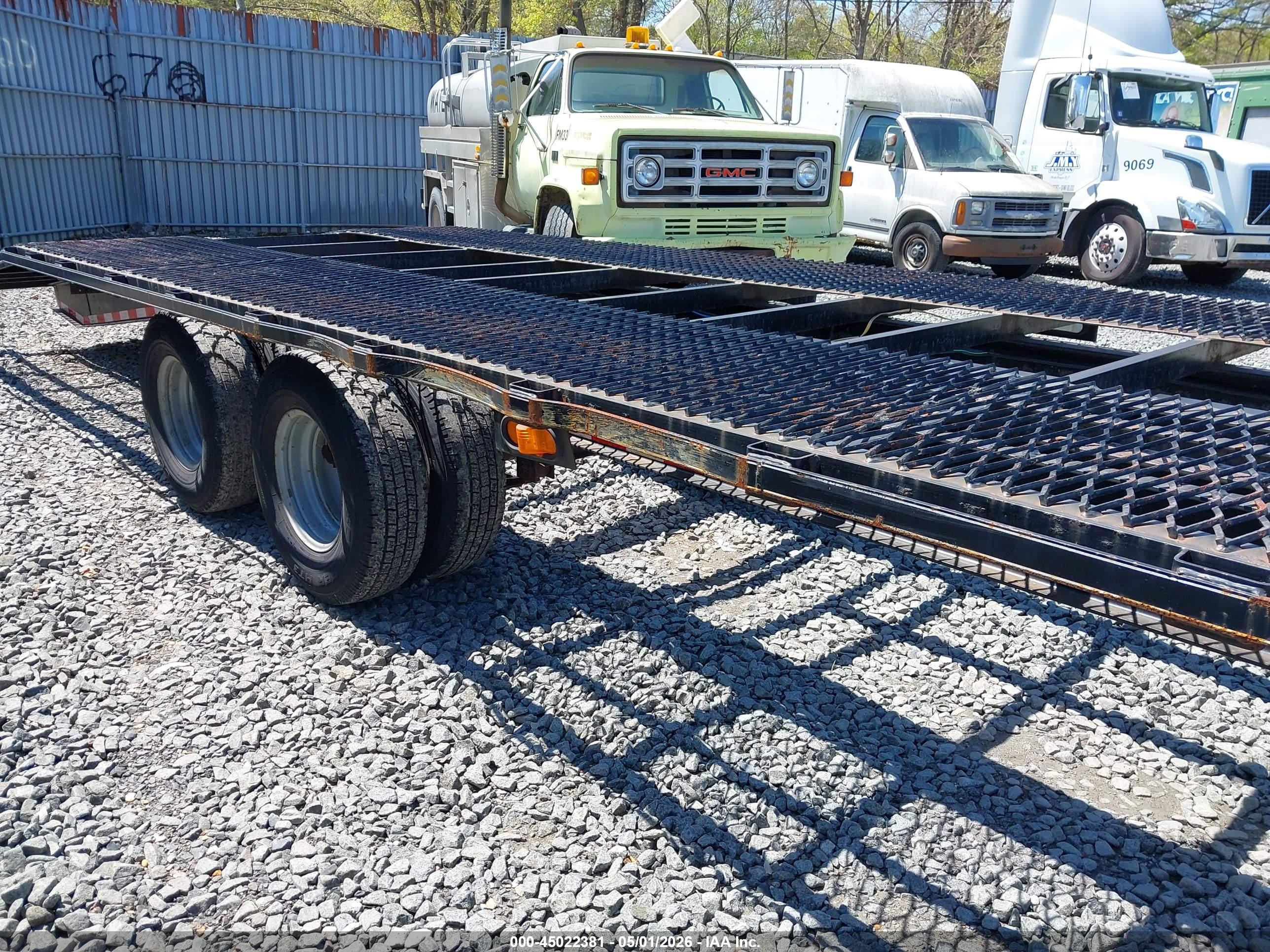 KAUFMAN TRAILERS image 6