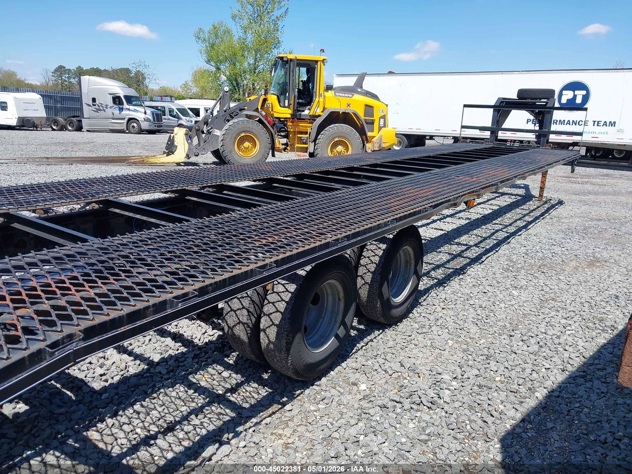 KAUFMAN TRAILERS image 8