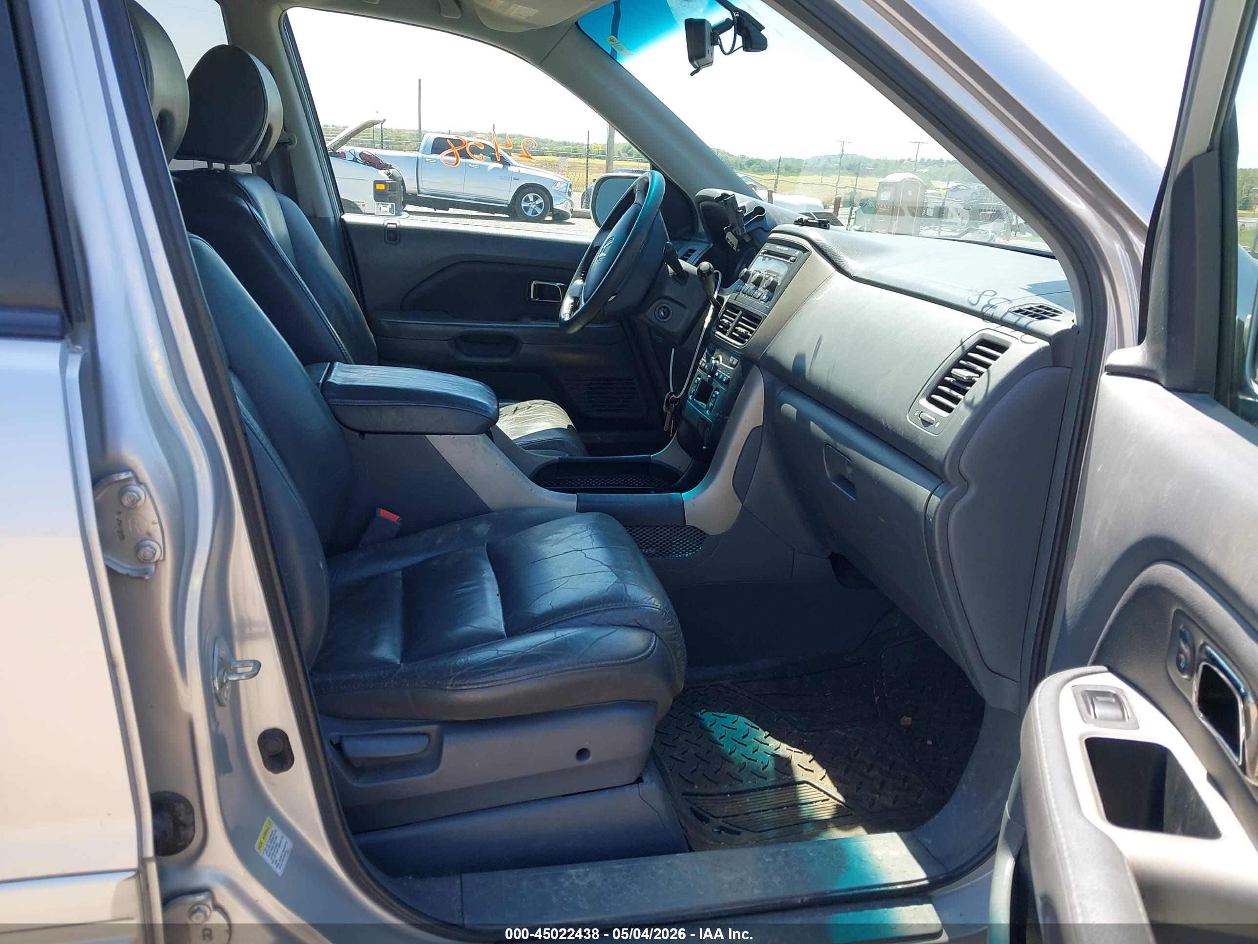 HONDA PILOT image 5