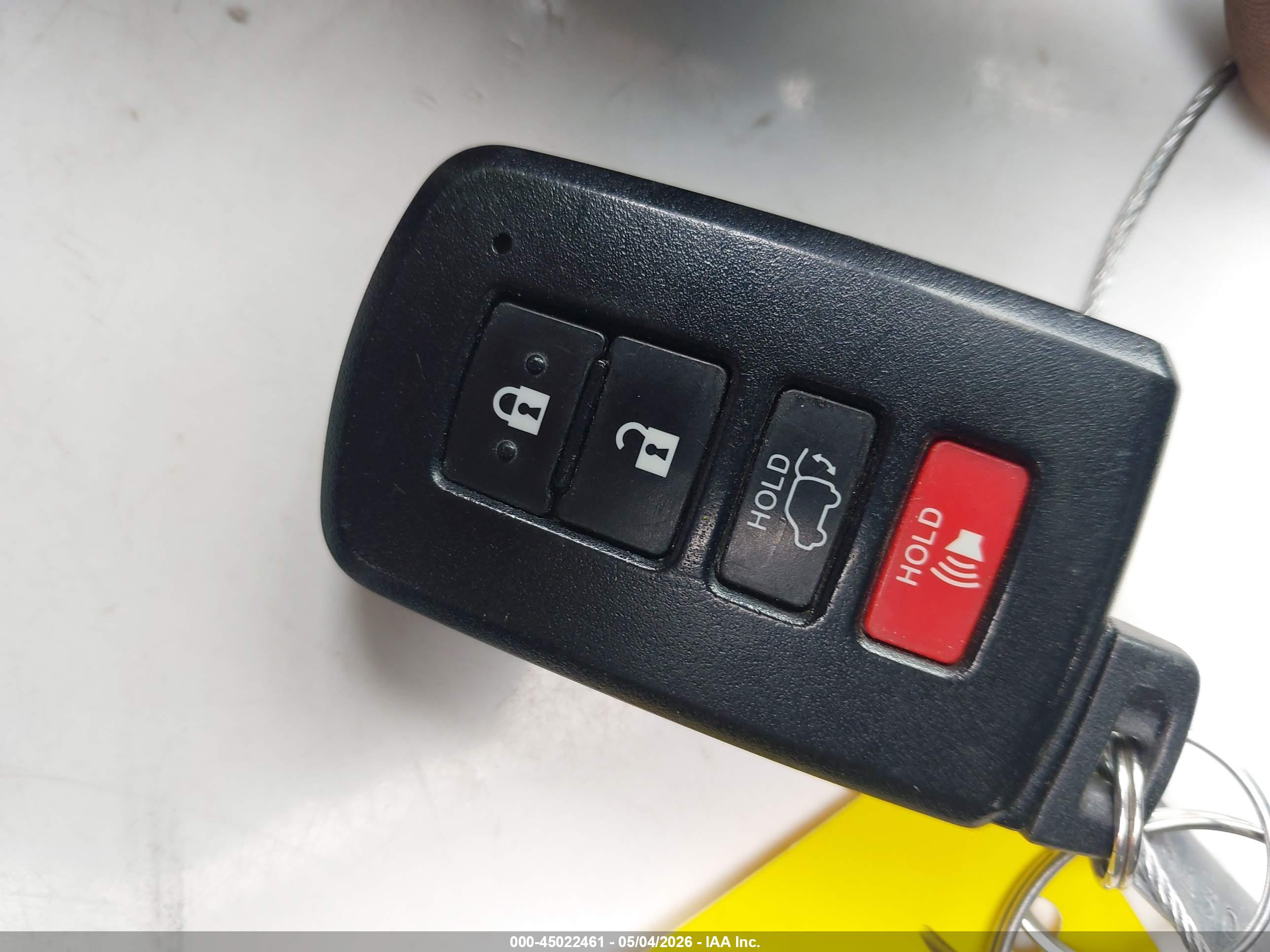 TOYOTA RAV4 image 11