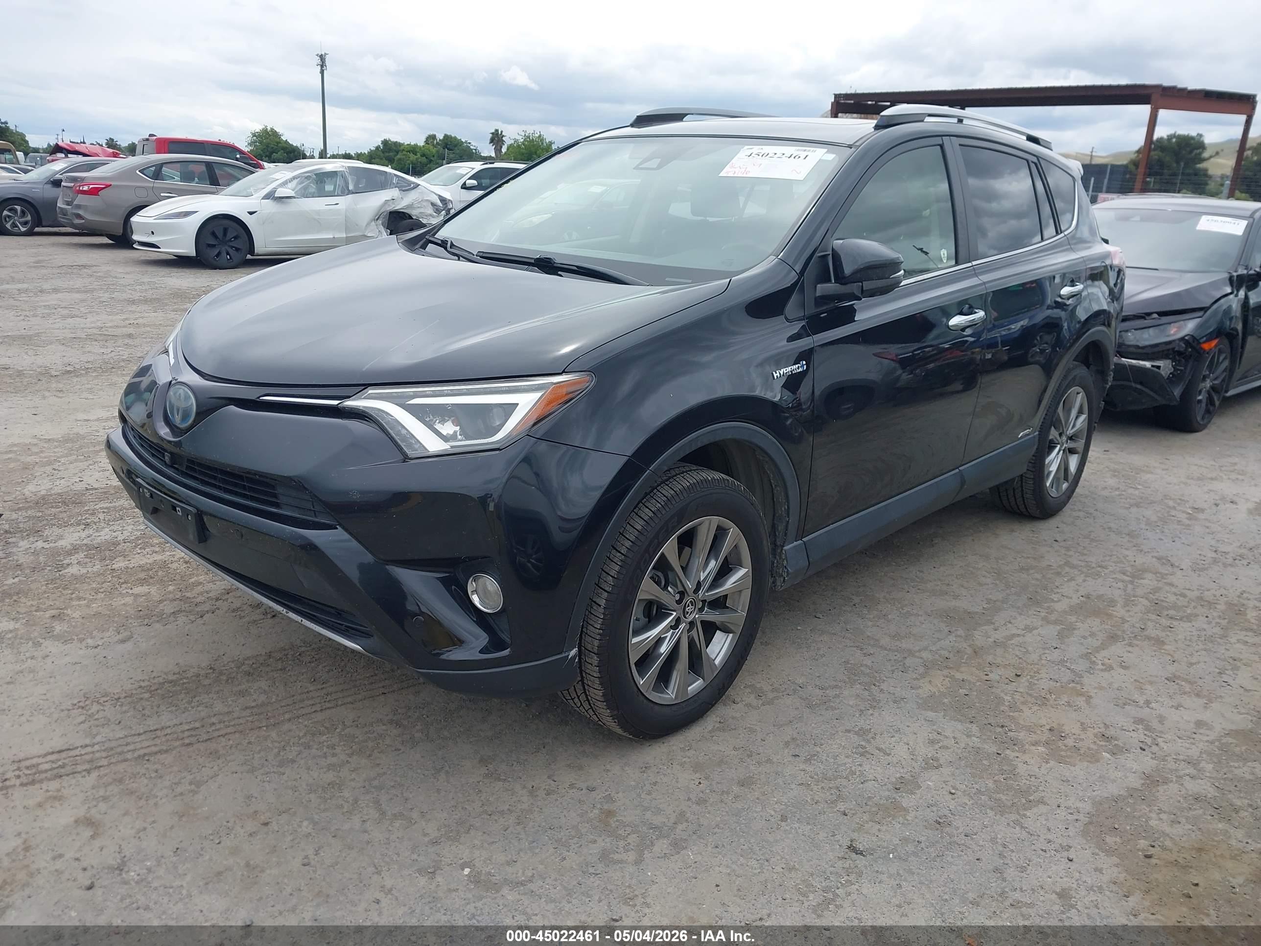 TOYOTA RAV4 image 2