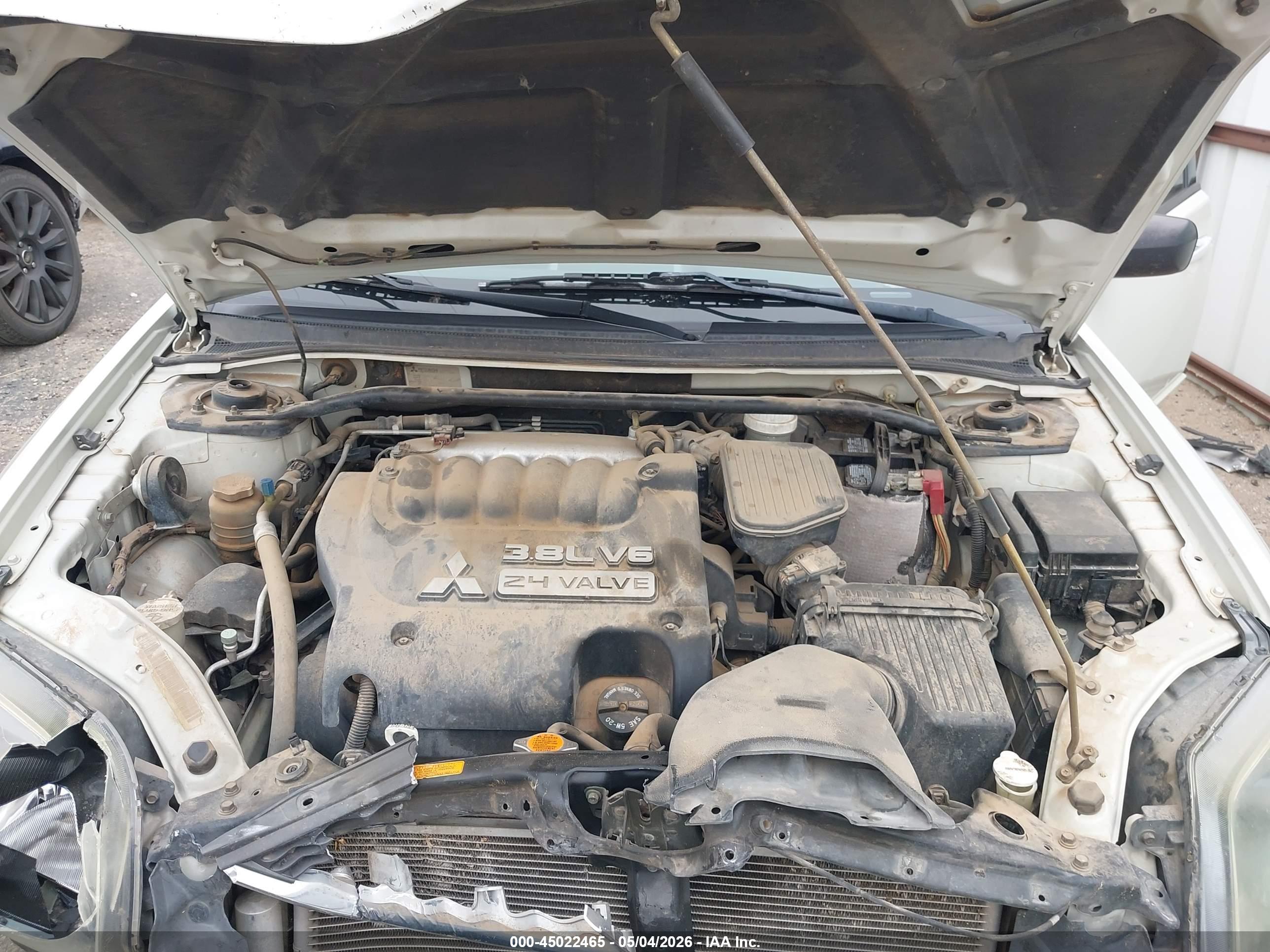 MITSUBISHI GALANT image 10