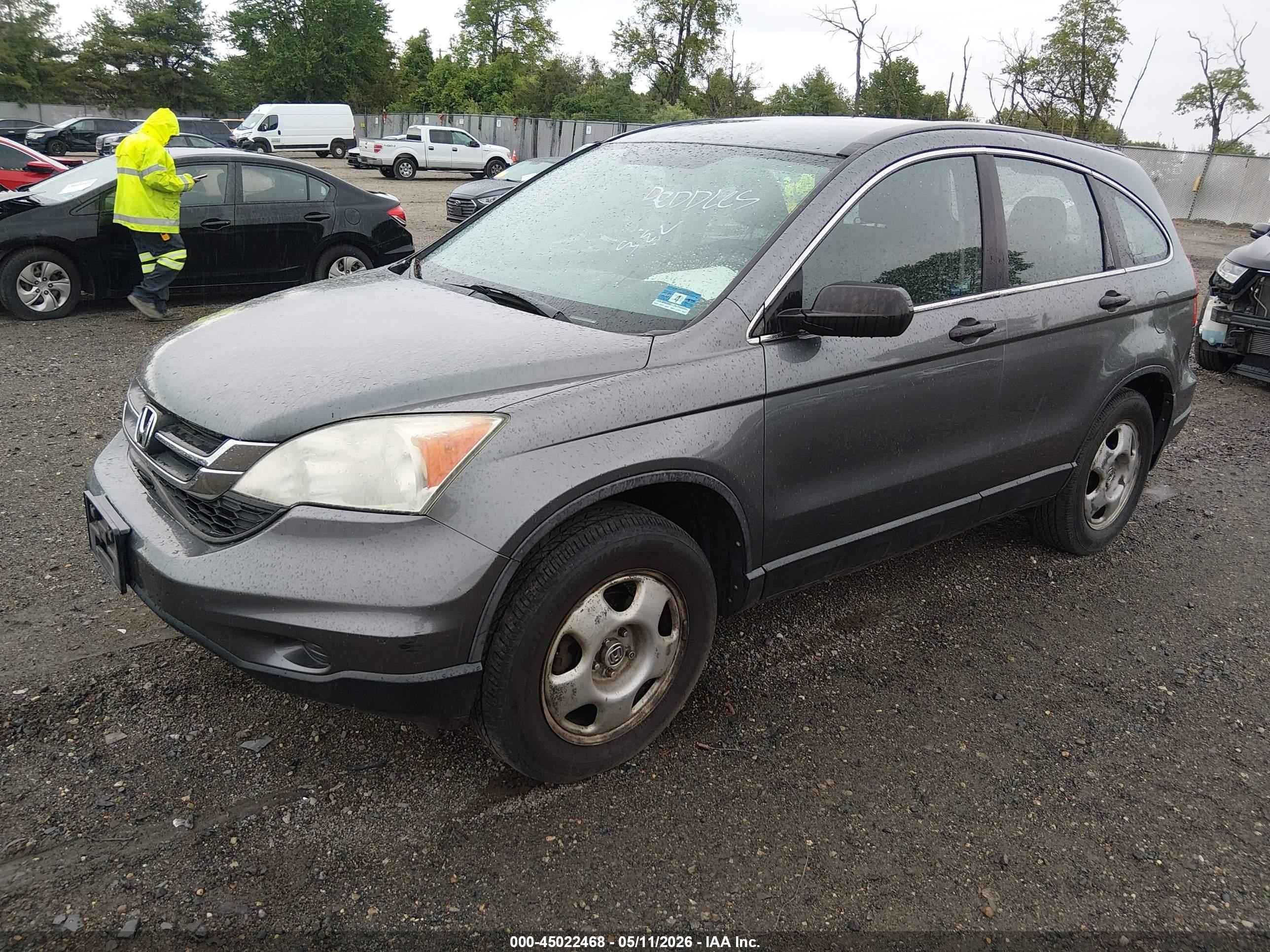 HONDA CR-V image 2