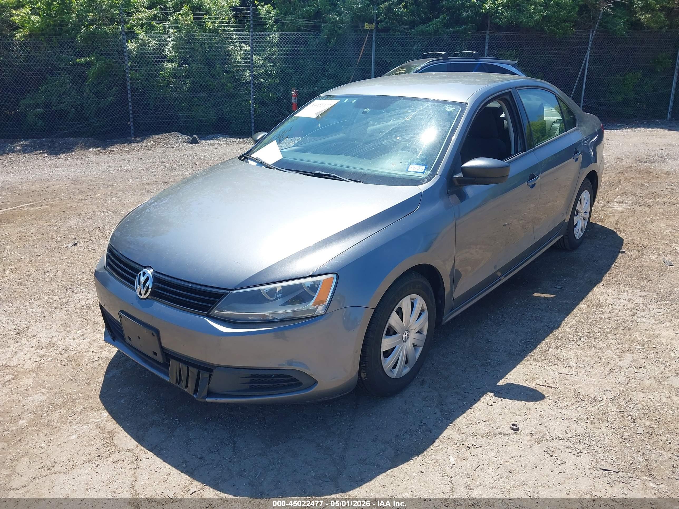 VOLKSWAGEN JETTA image 2
