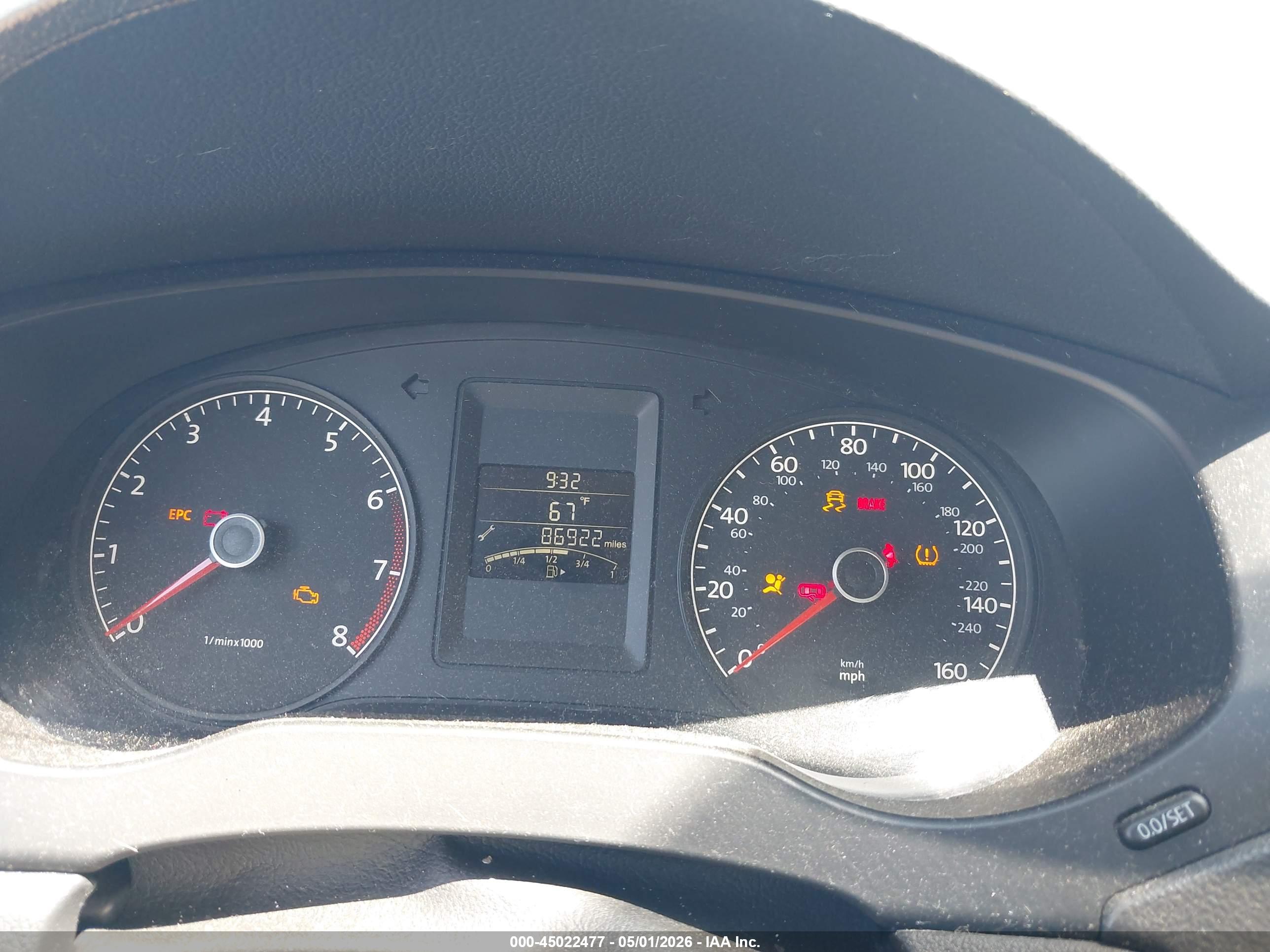 VOLKSWAGEN JETTA image 7