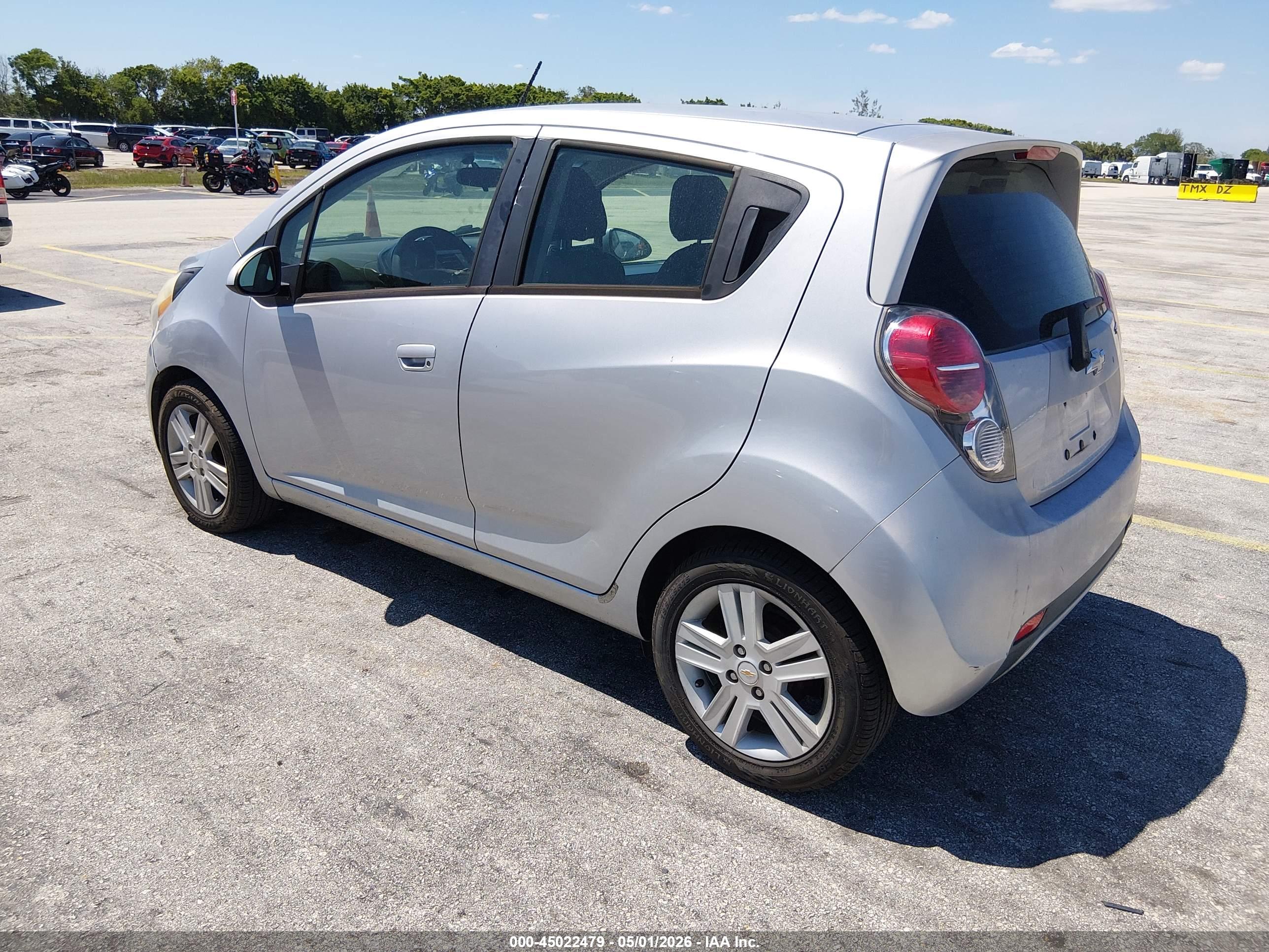 CHEVROLET SPARK image 3