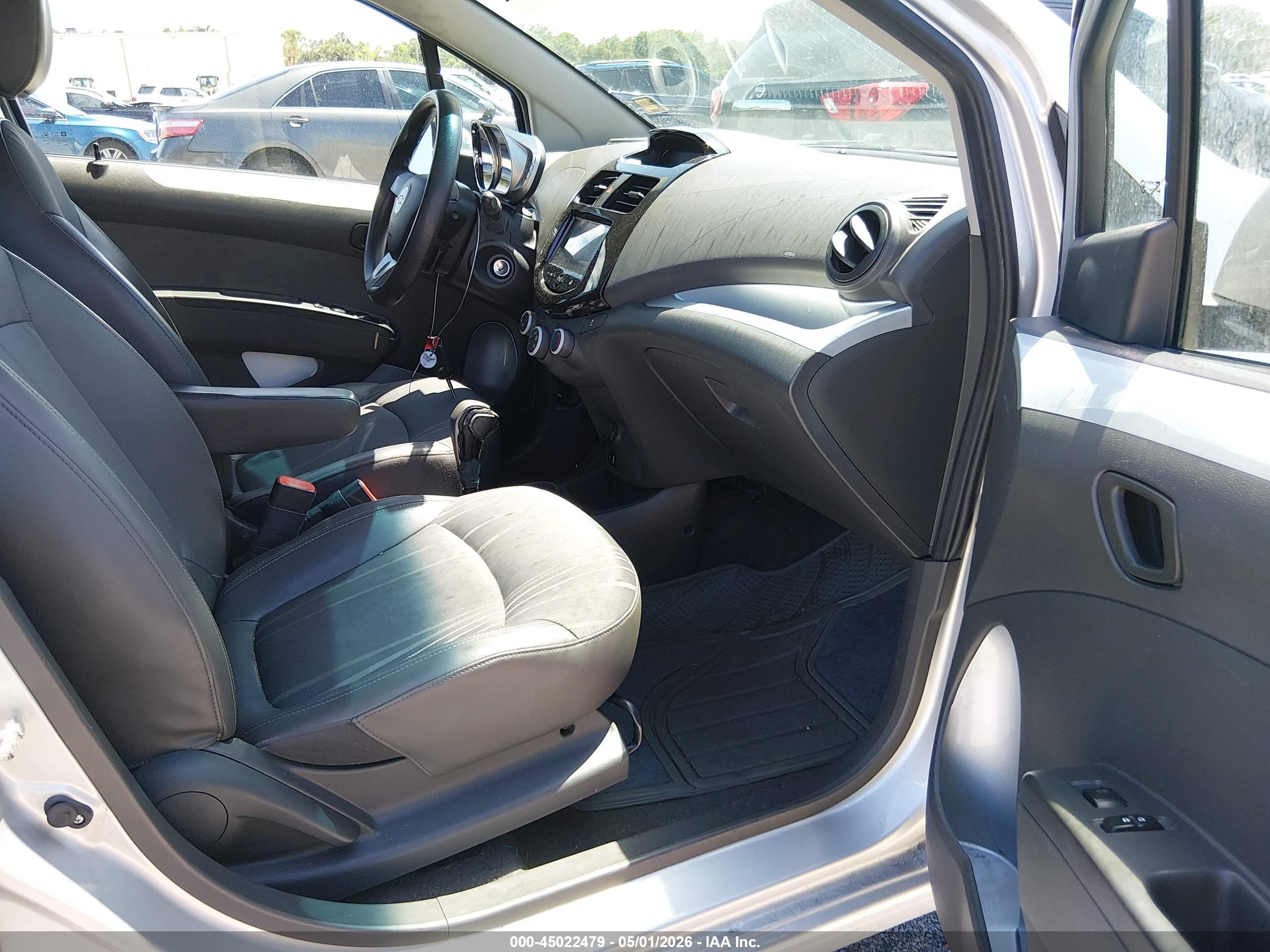 CHEVROLET SPARK image 5
