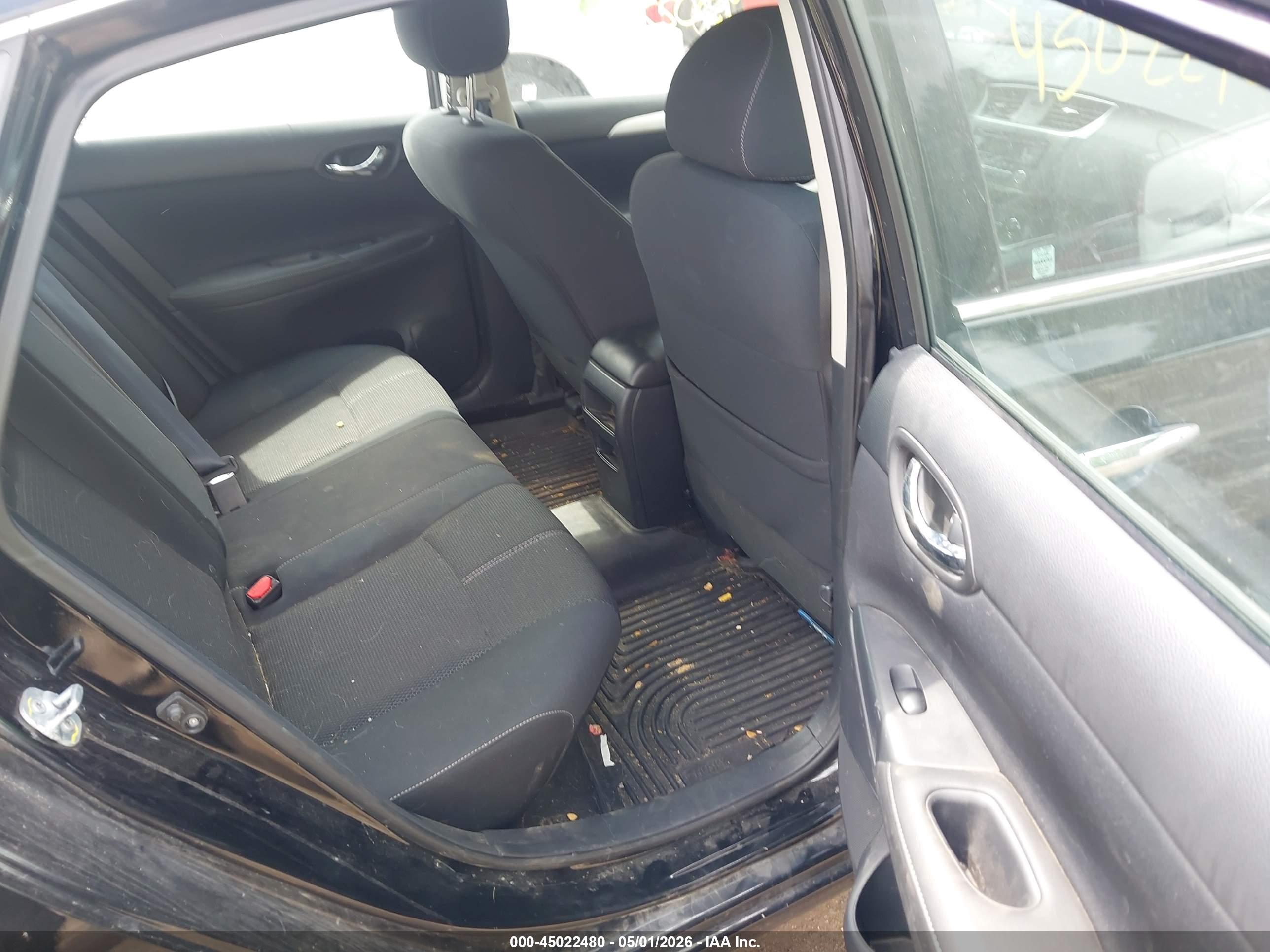NISSAN SENTRA image 8