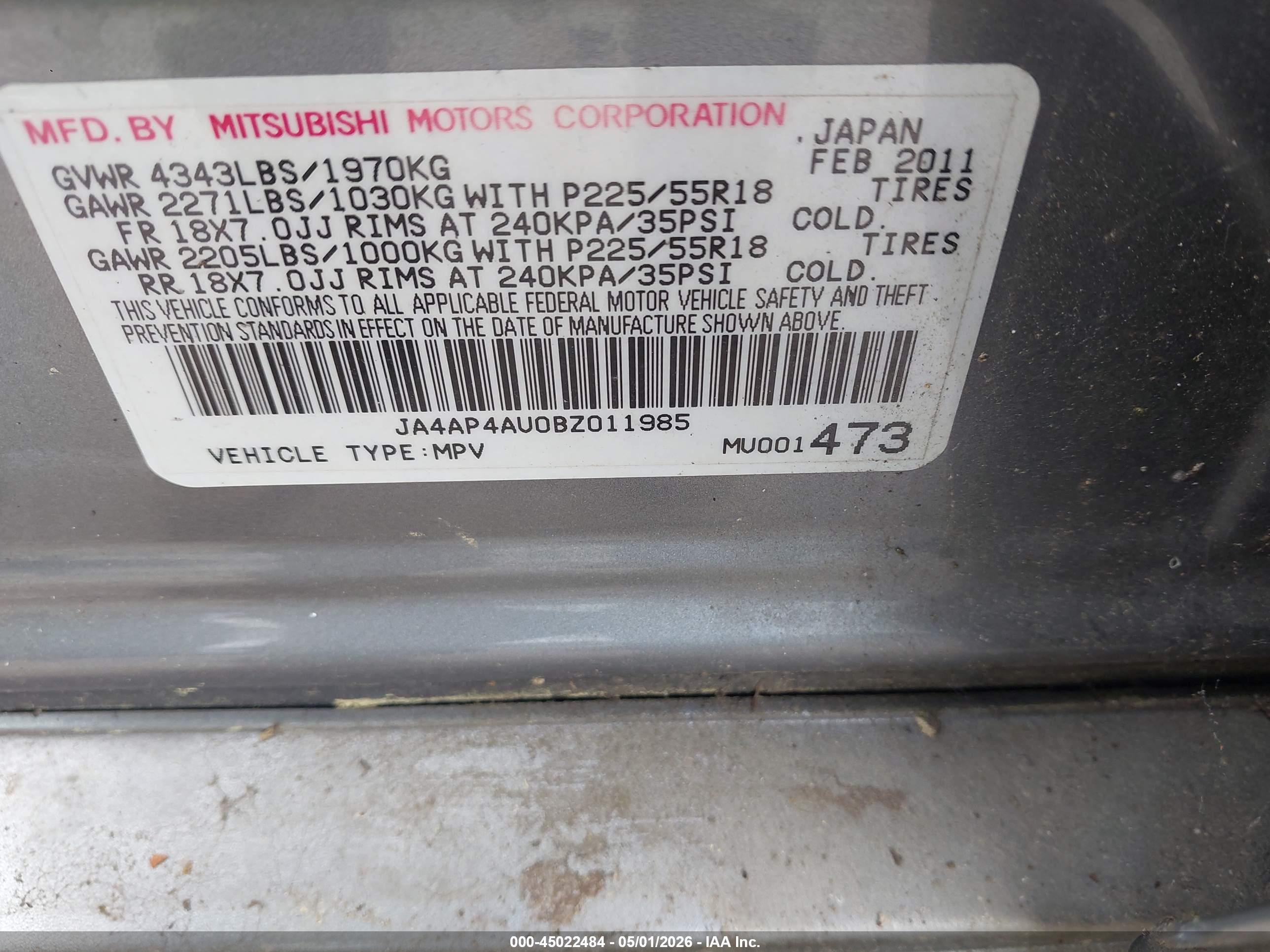 MITSUBISHI OUTLANDER image 9