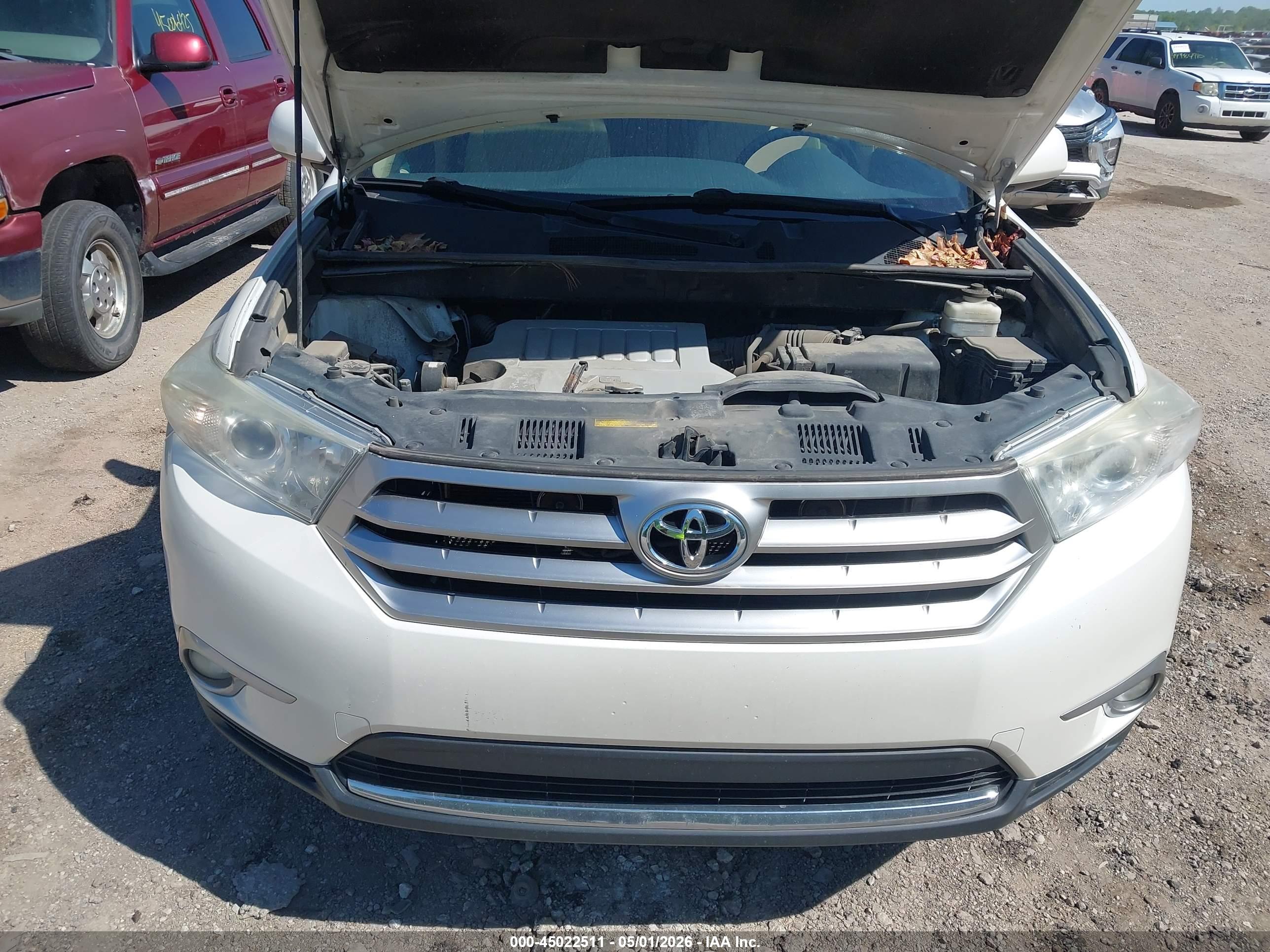 TOYOTA HIGHLANDER image 10