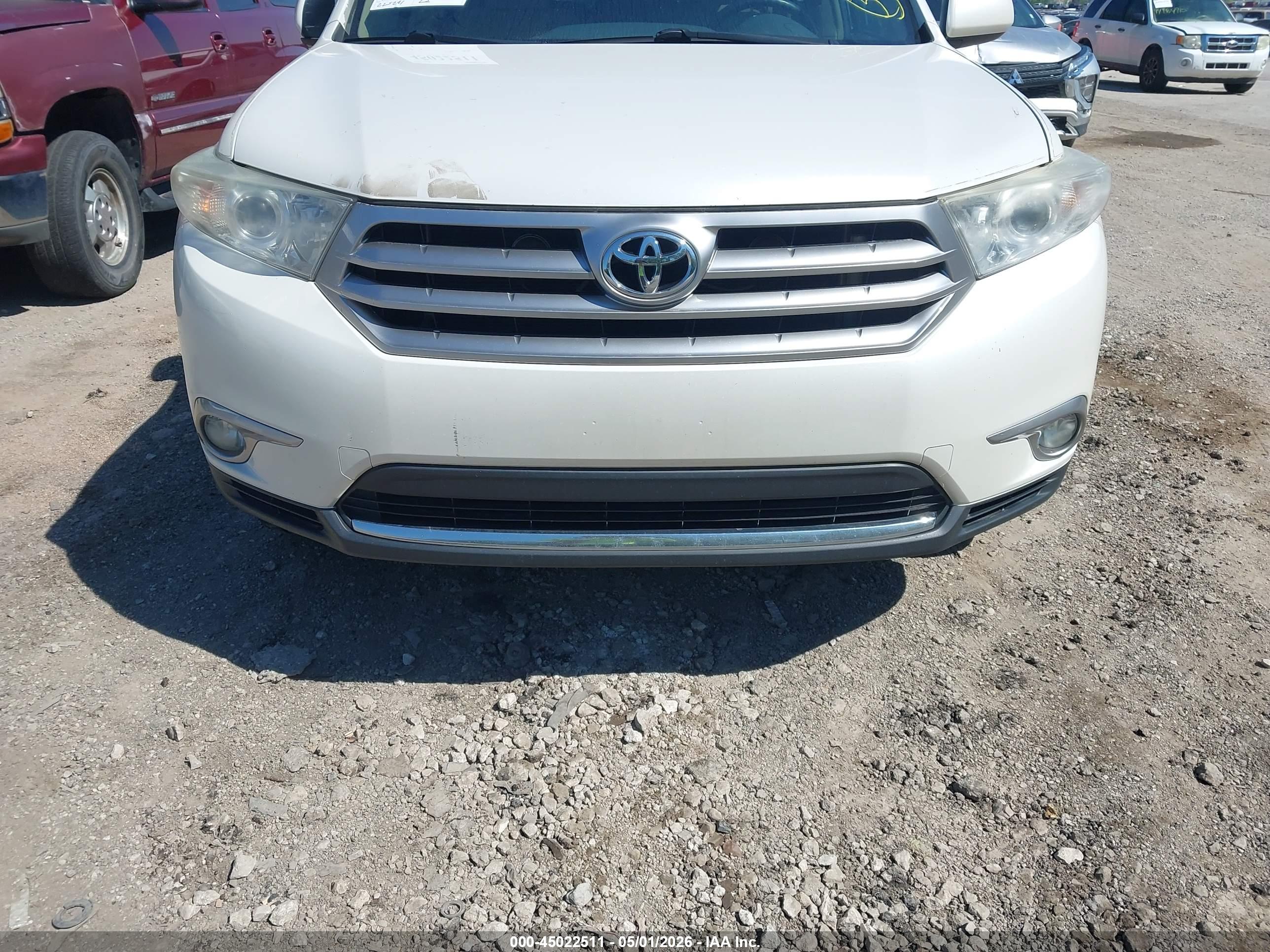 TOYOTA HIGHLANDER image 6