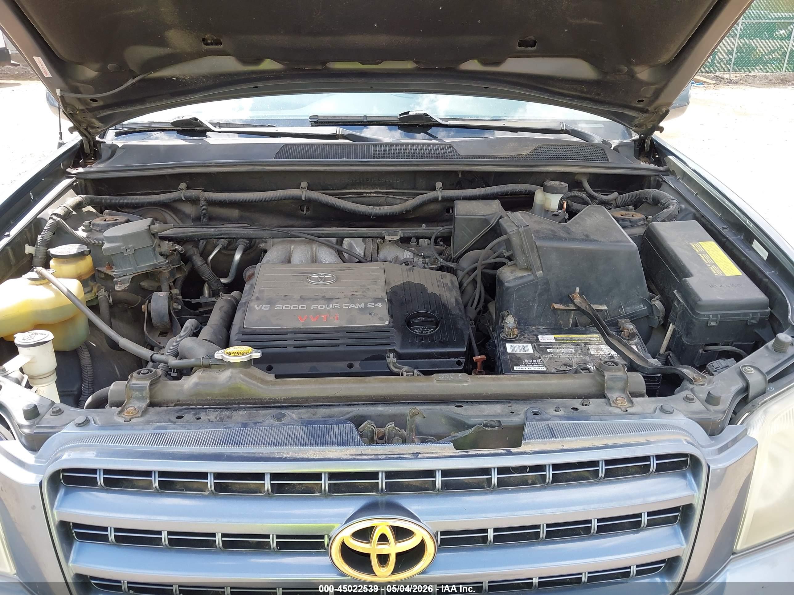 TOYOTA HIGHLANDER image 10