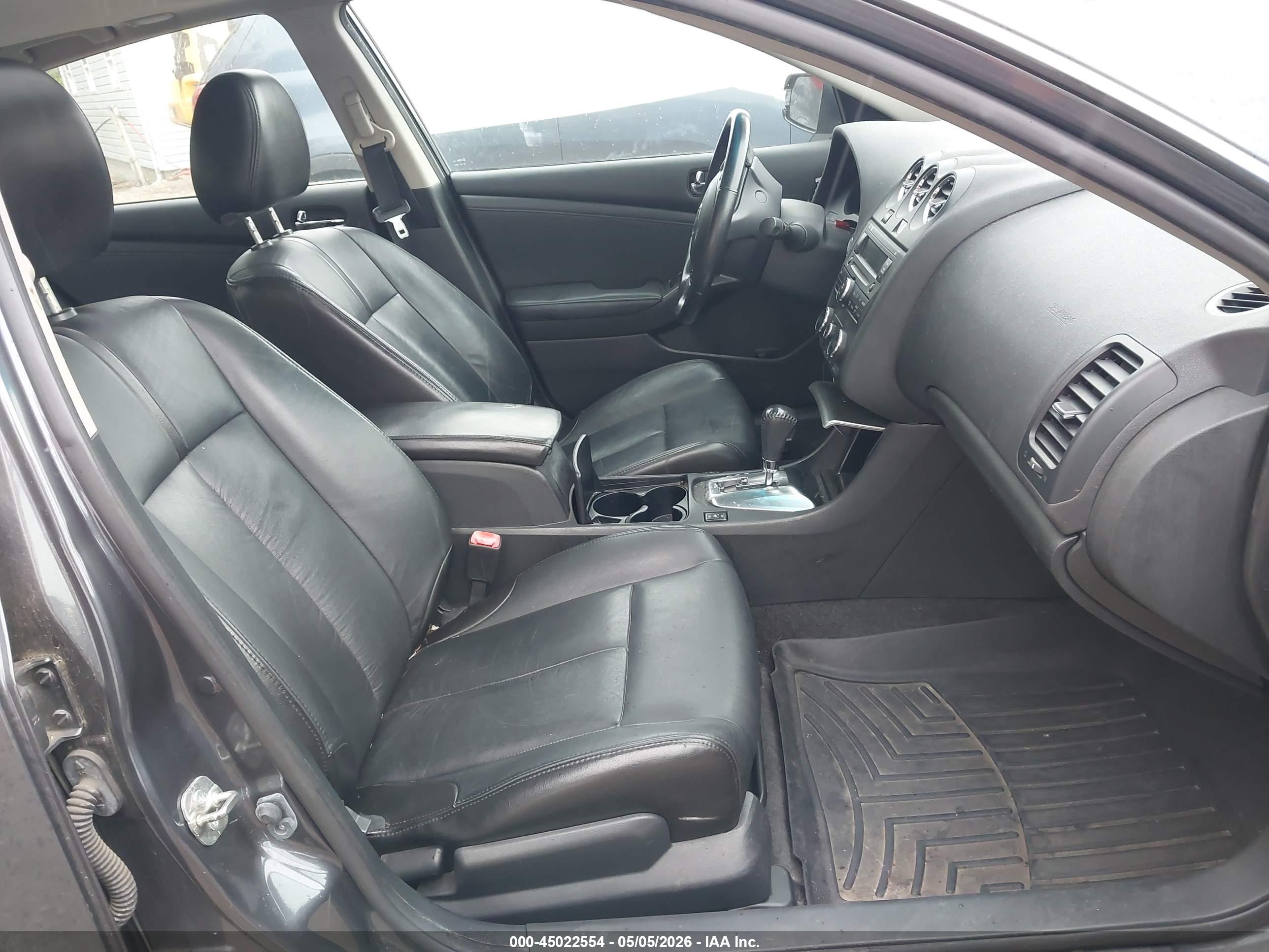 NISSAN ALTIMA image 5