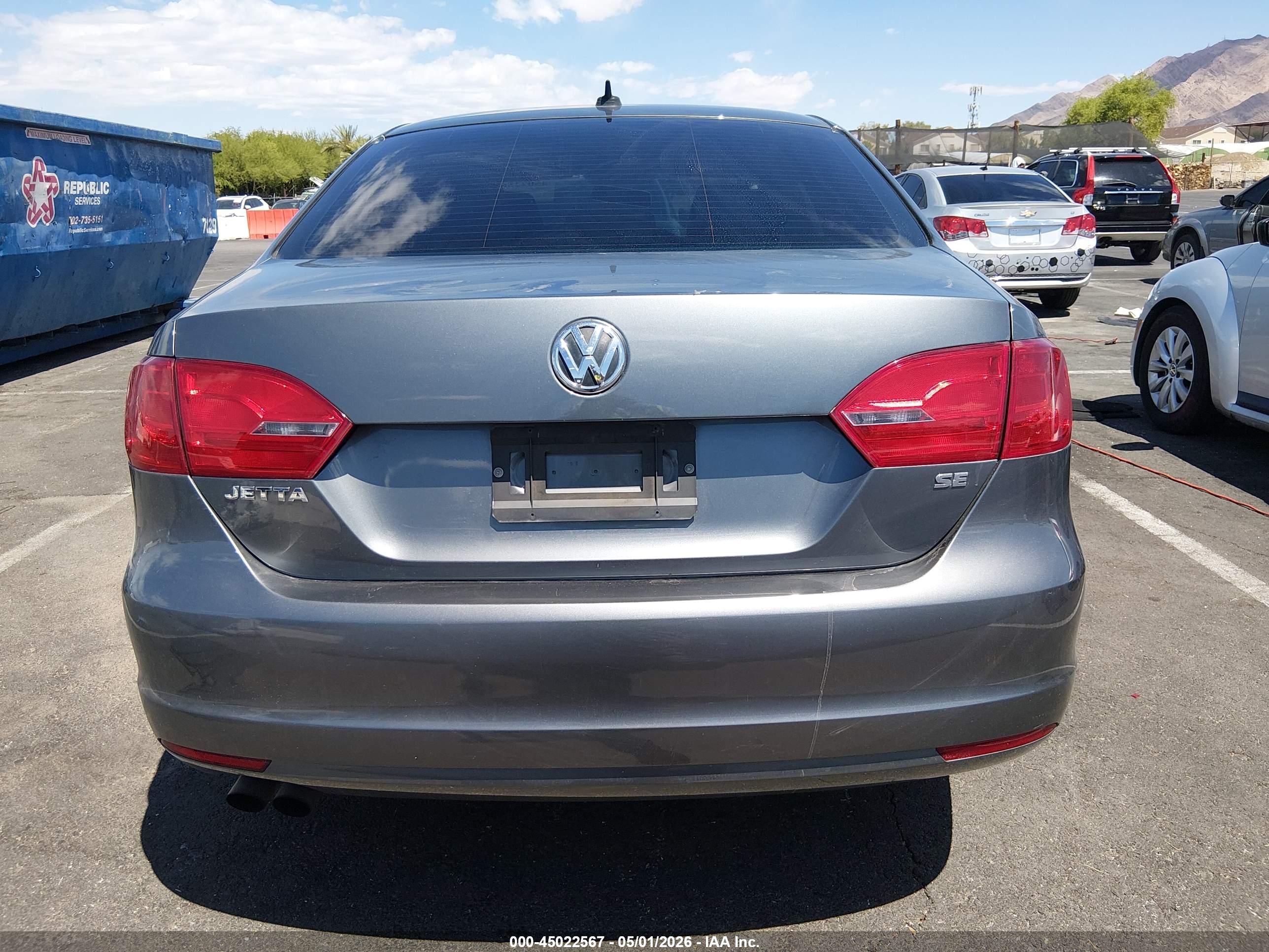 VOLKSWAGEN JETTA image 6