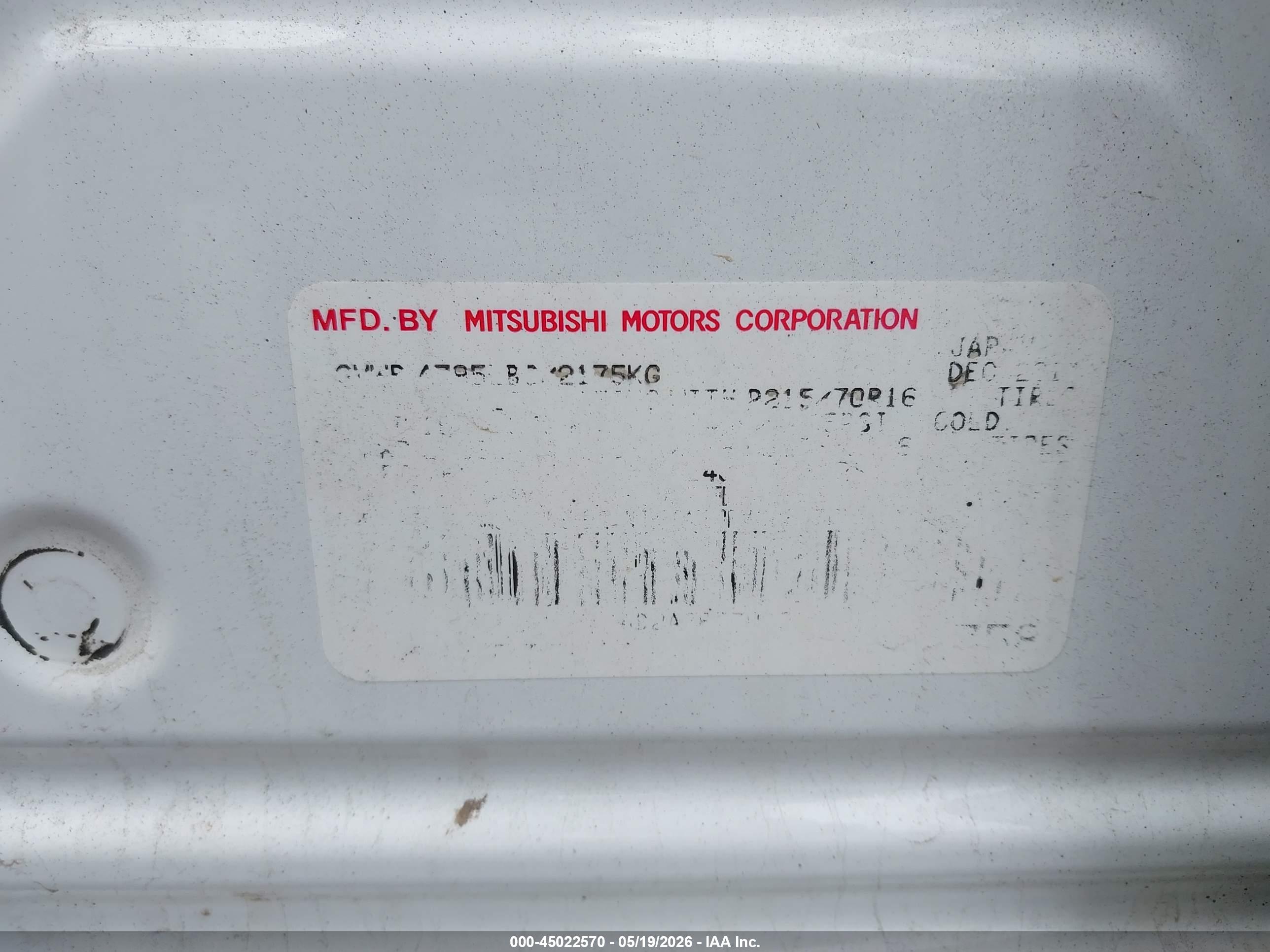 MITSUBISHI OUTLANDER image 9