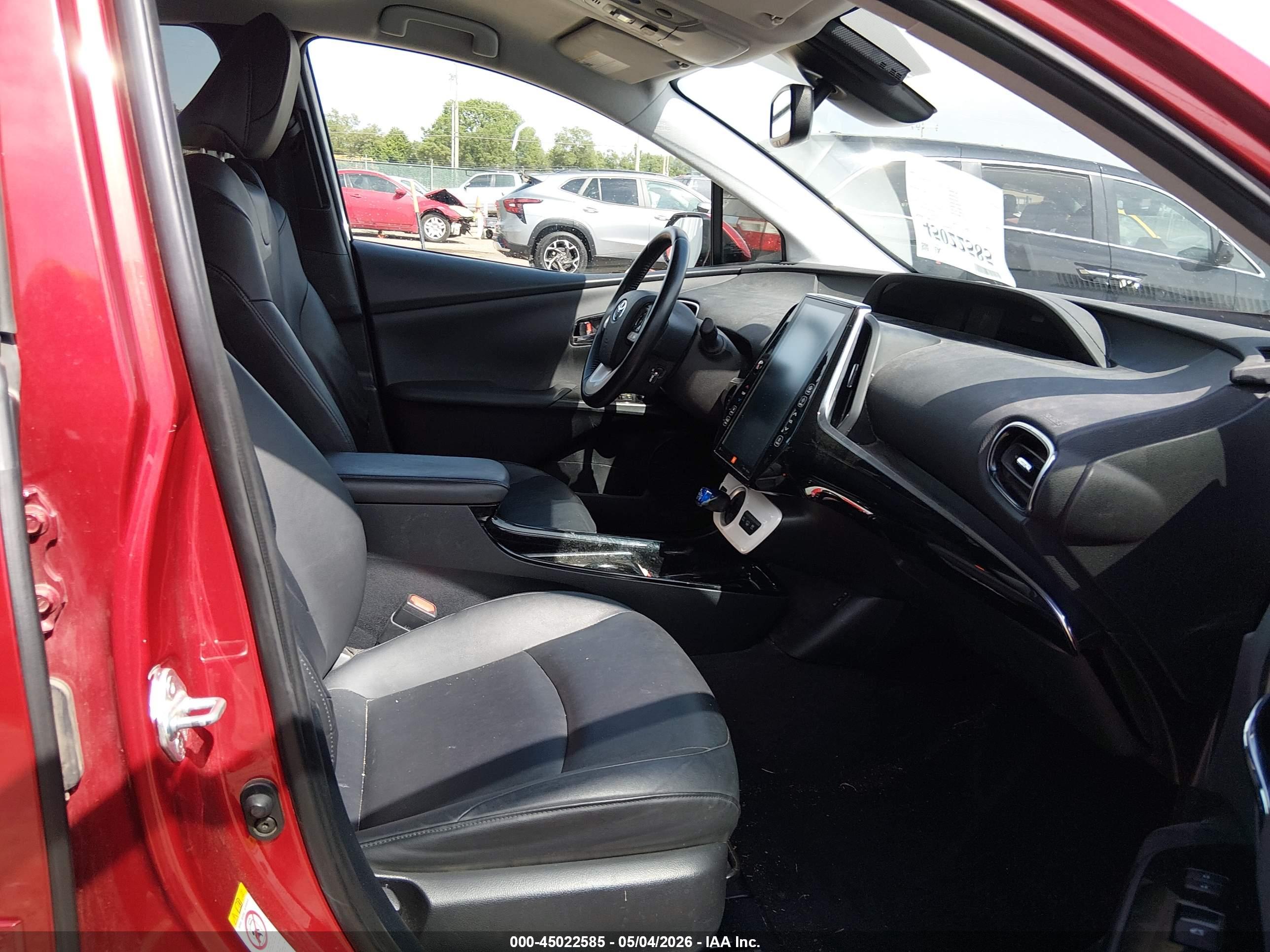 TOYOTA PRIUS image 5