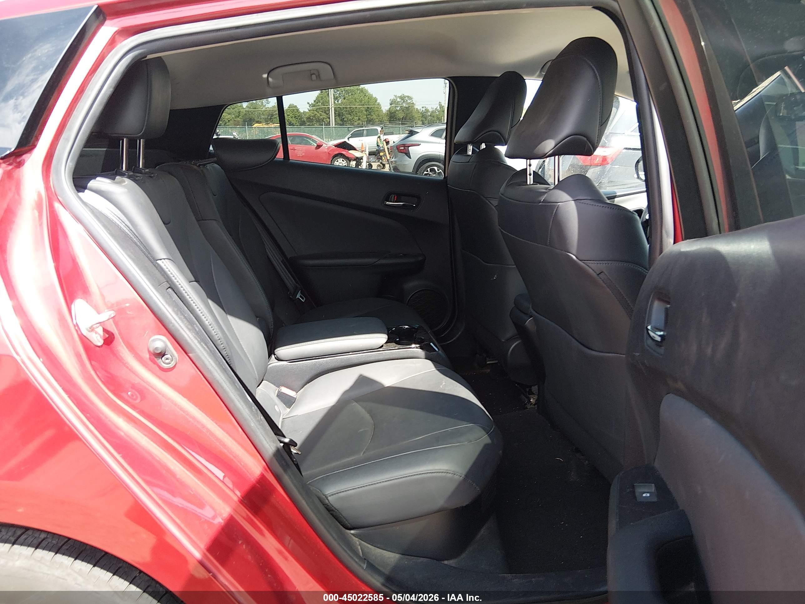 TOYOTA PRIUS image 8