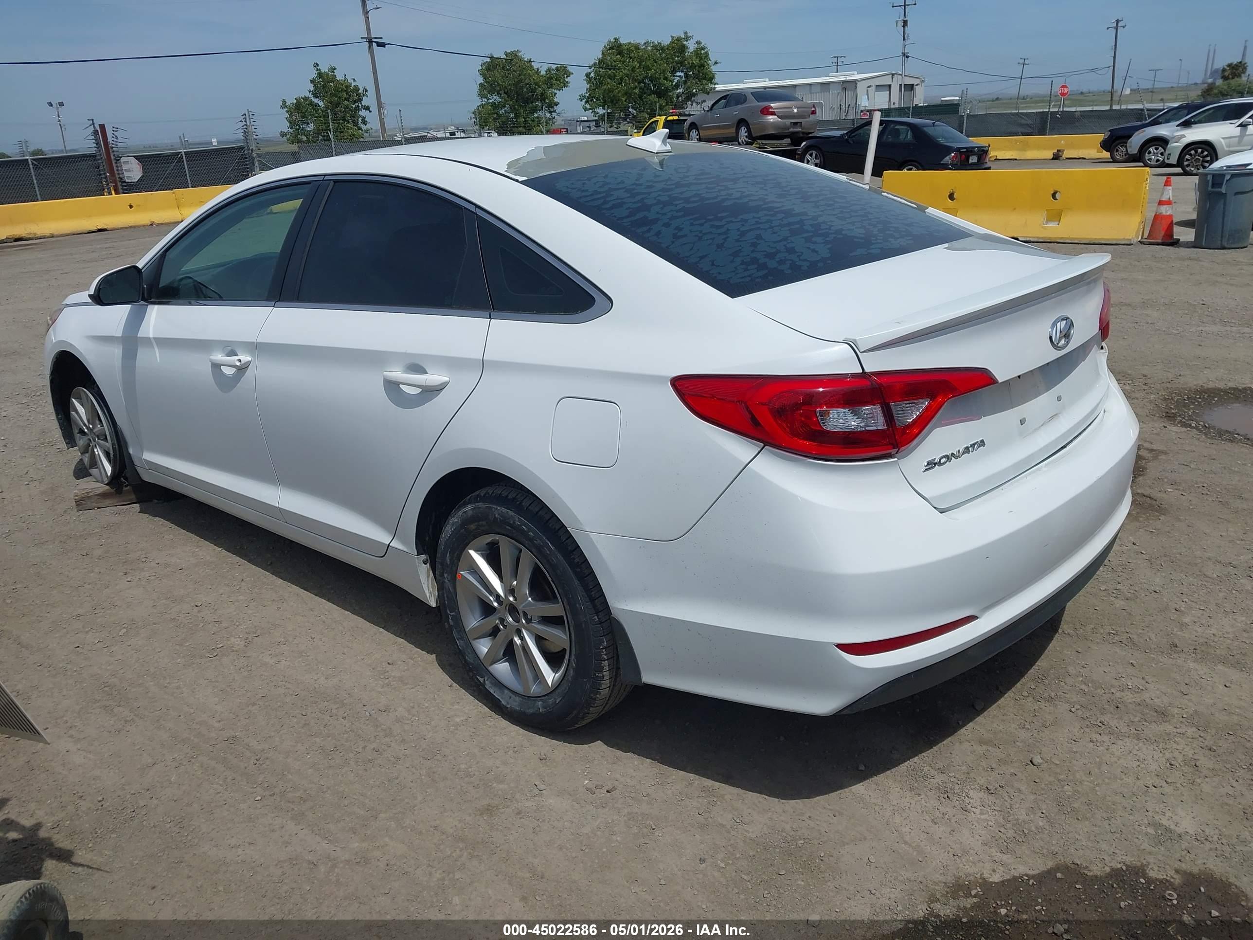 HYUNDAI SONATA image 3
