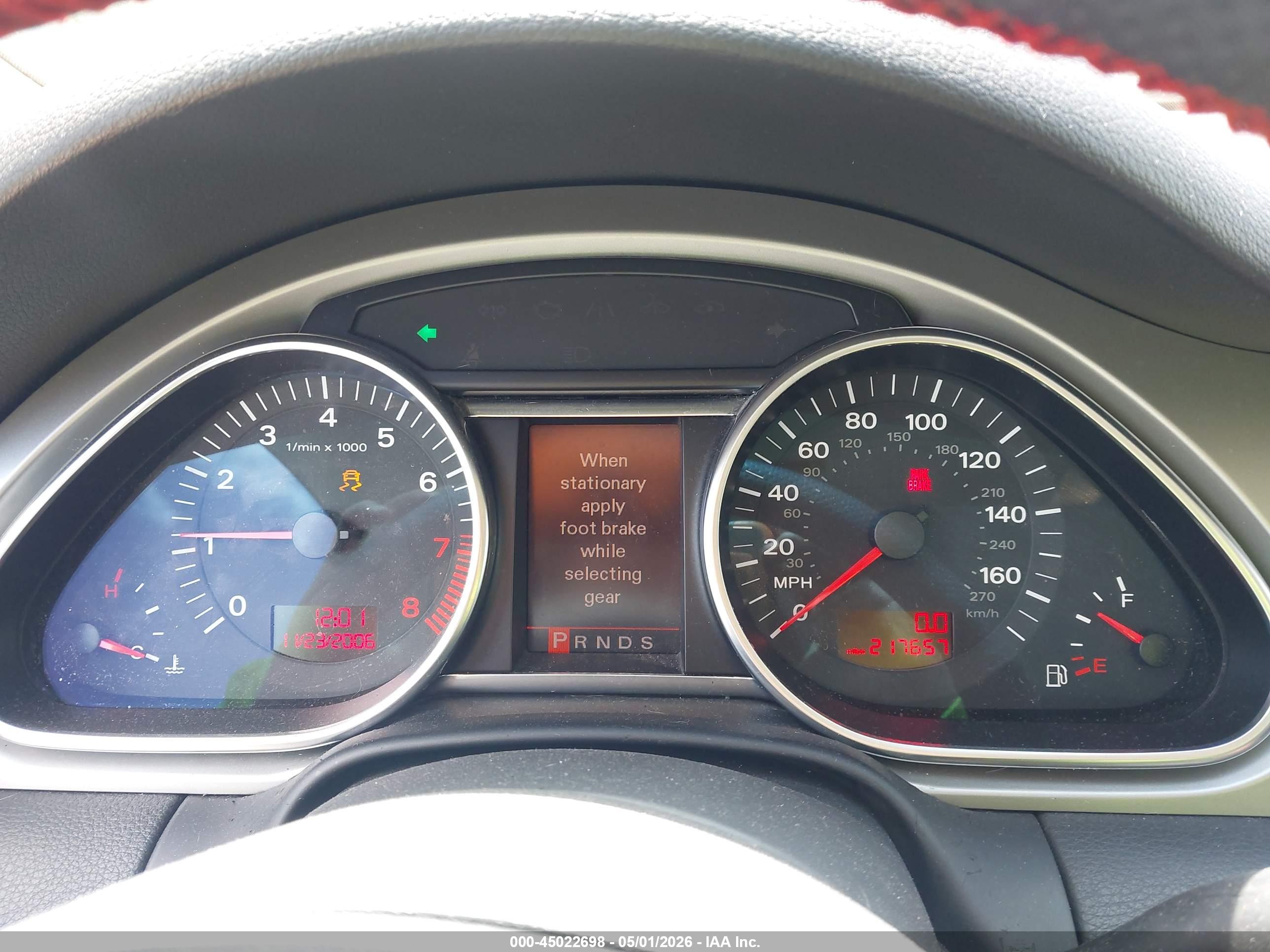 AUDI Q7 image 7