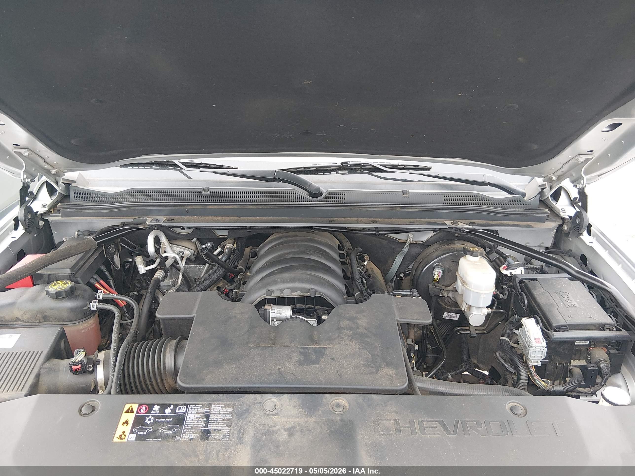 CHEVROLET SUBURBAN image 10