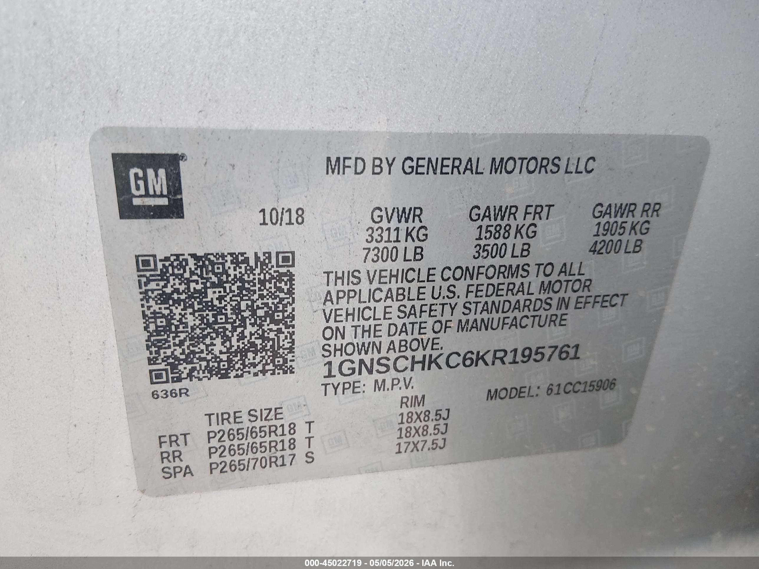 CHEVROLET SUBURBAN image 9
