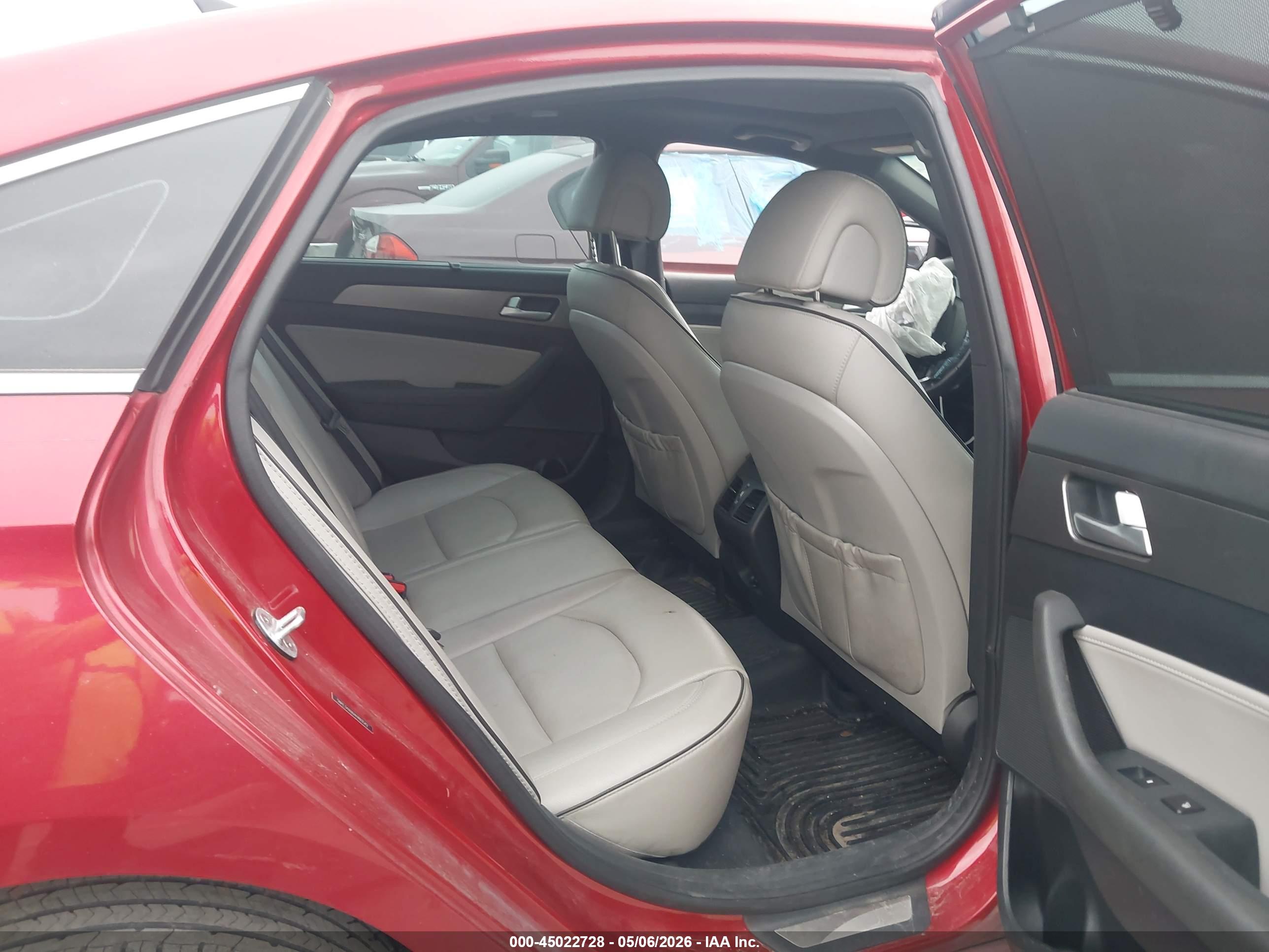 HYUNDAI SONATA image 8