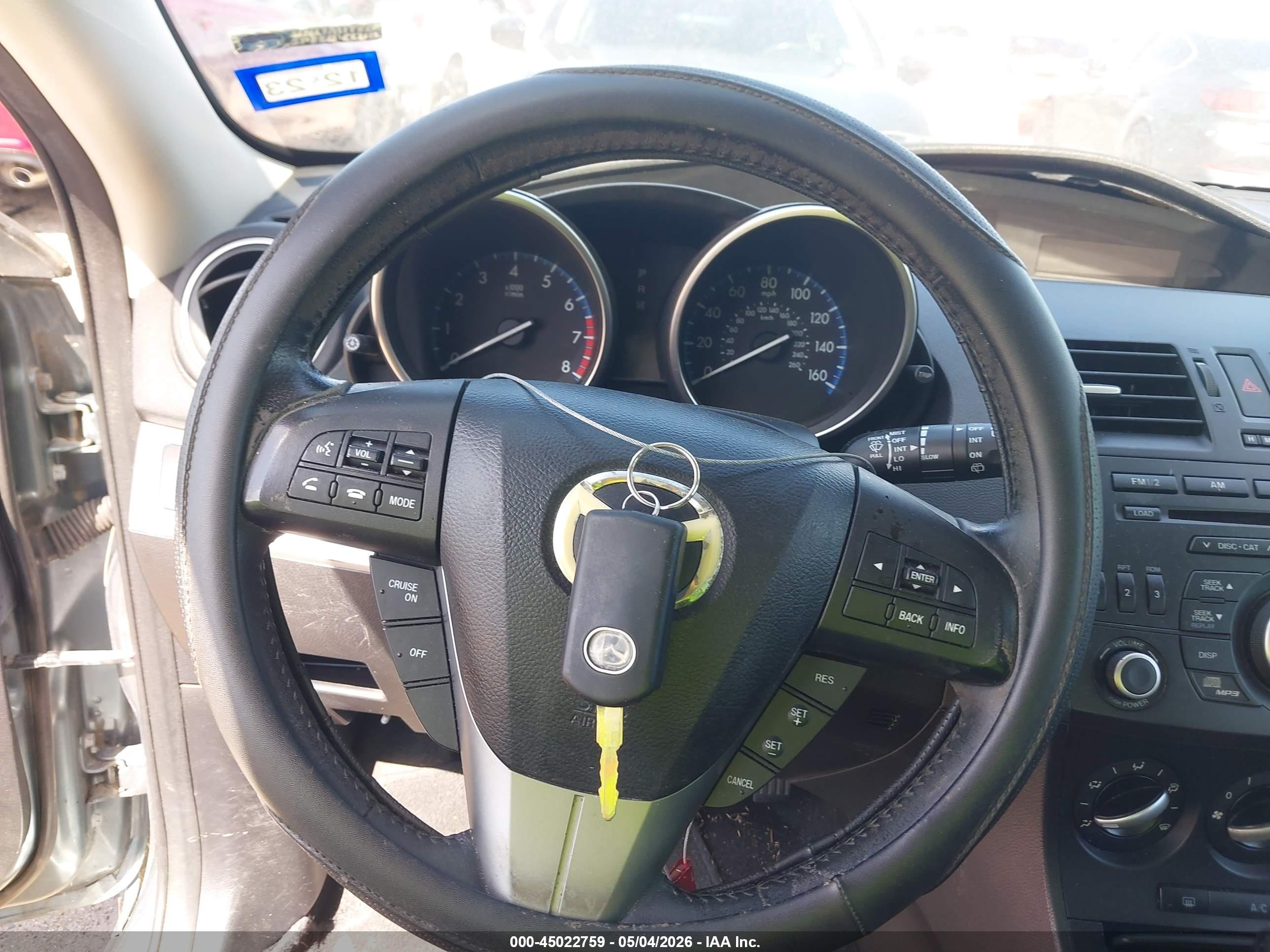 MAZDA MAZDA3 image 11