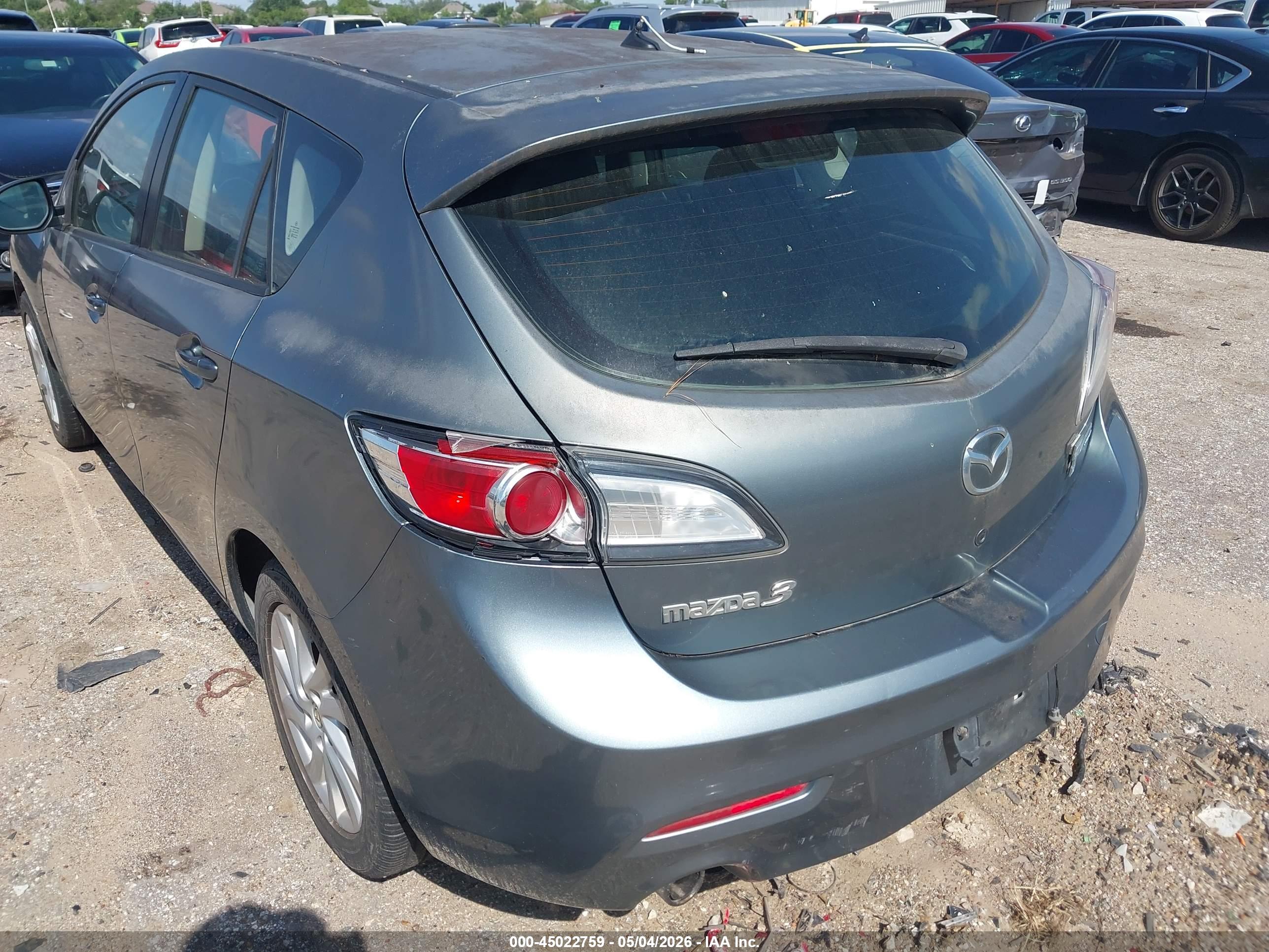 MAZDA MAZDA3 image 6
