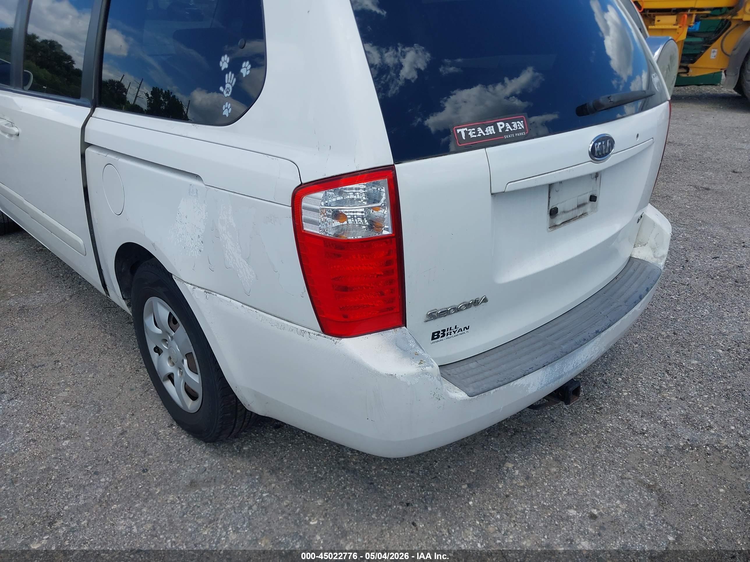 KIA SEDONA image 6