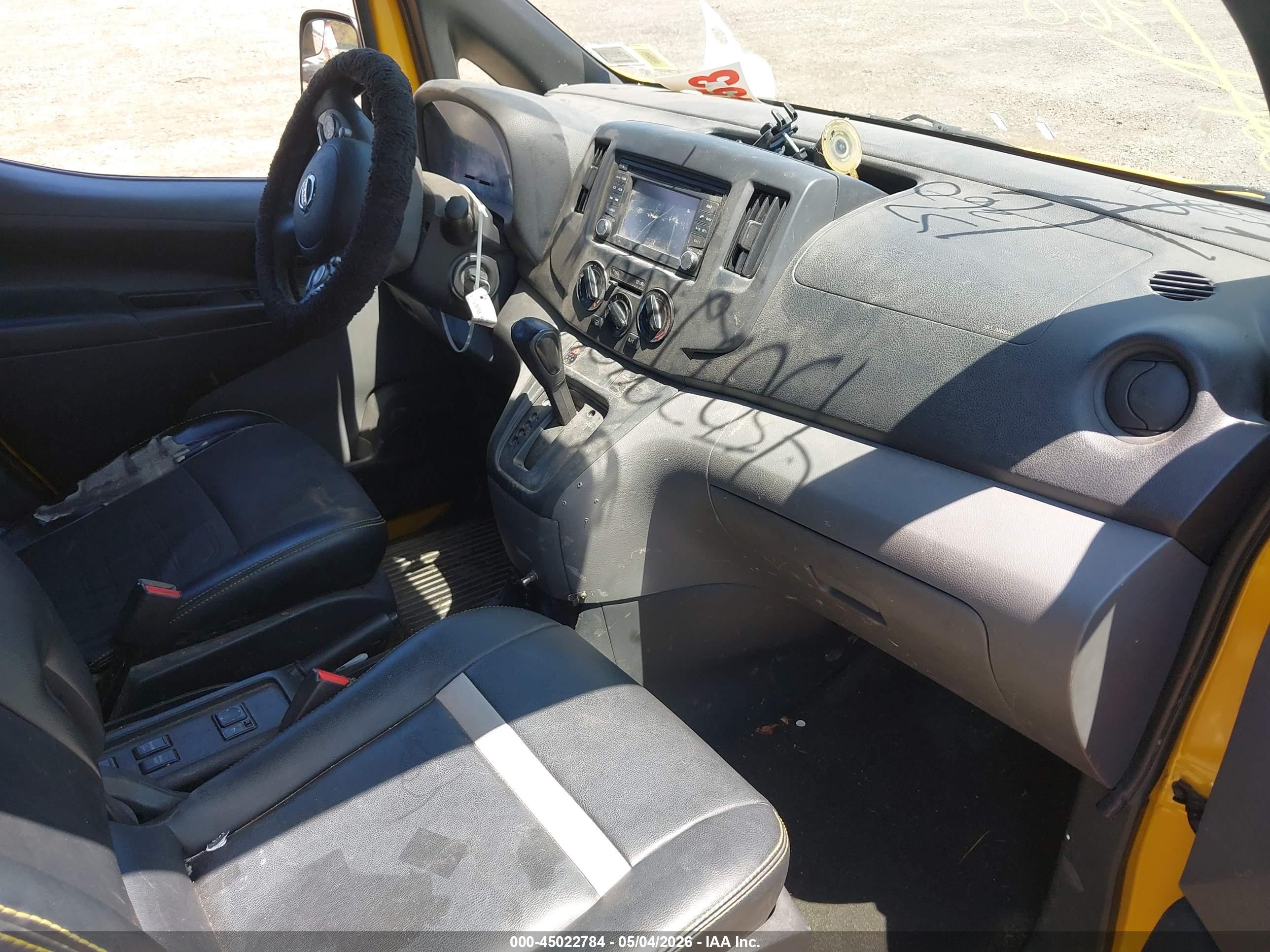 NISSAN NV200 image 5