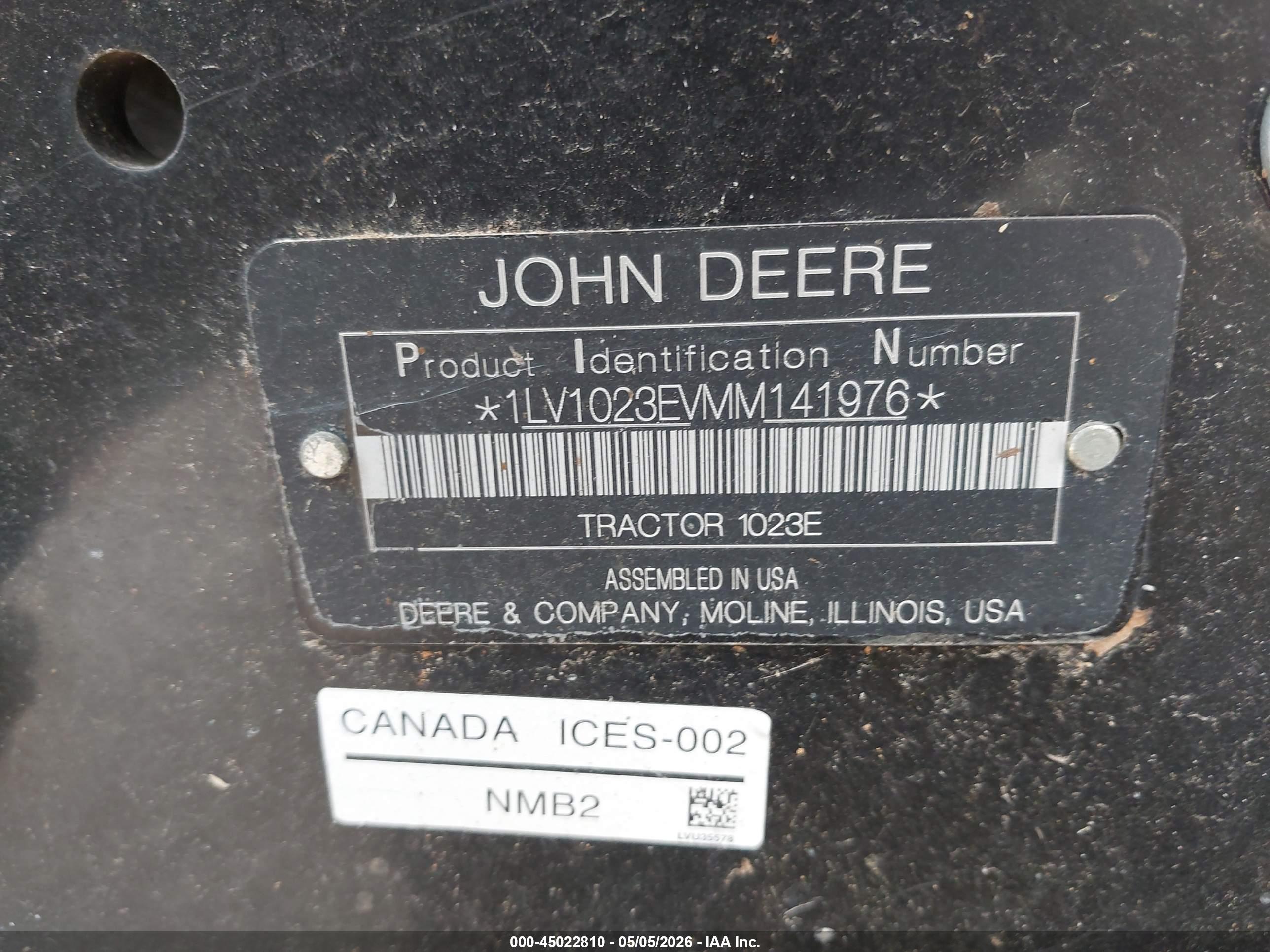 JOHN DEERE image 9