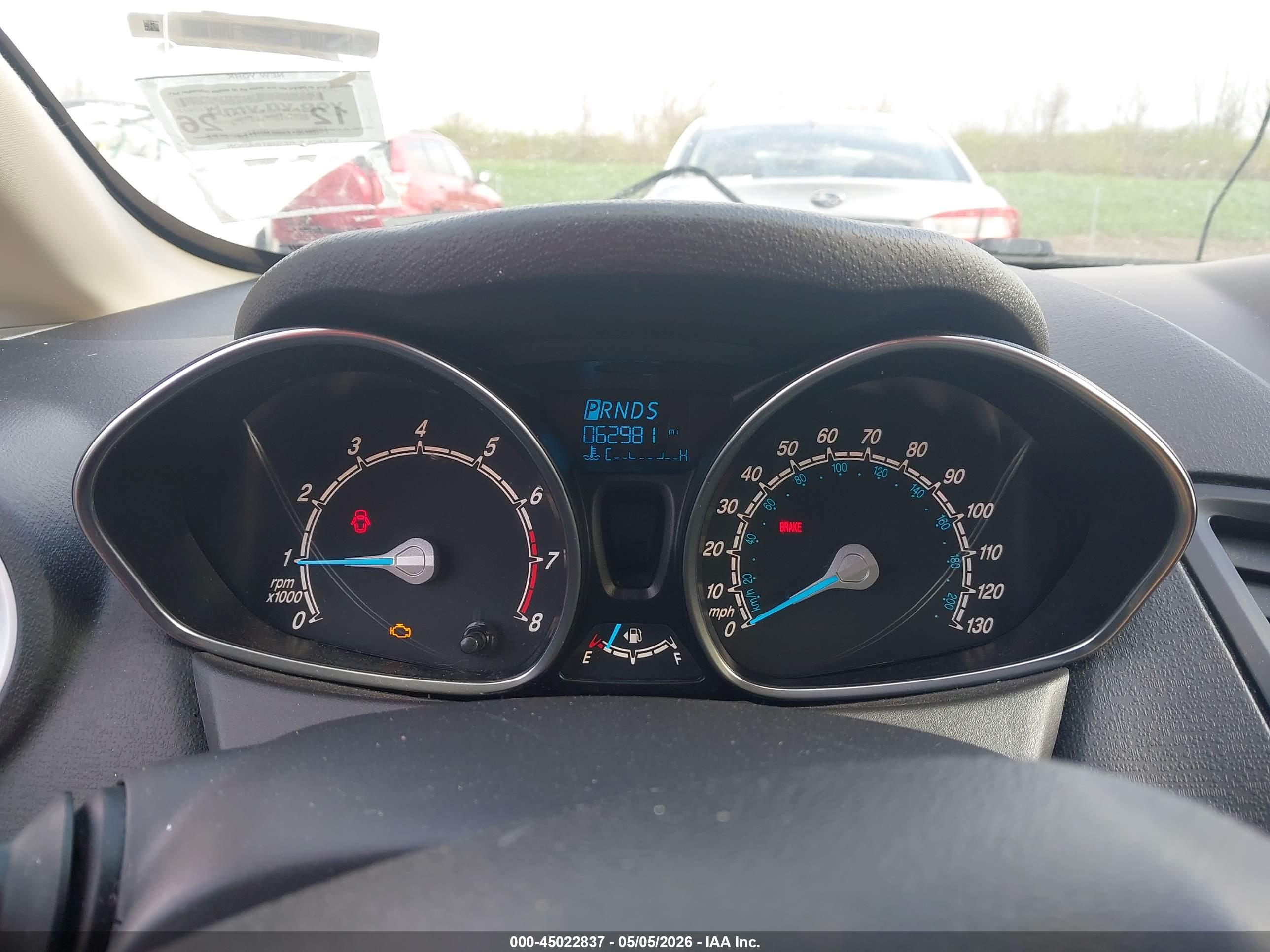 FORD FIESTA image 7