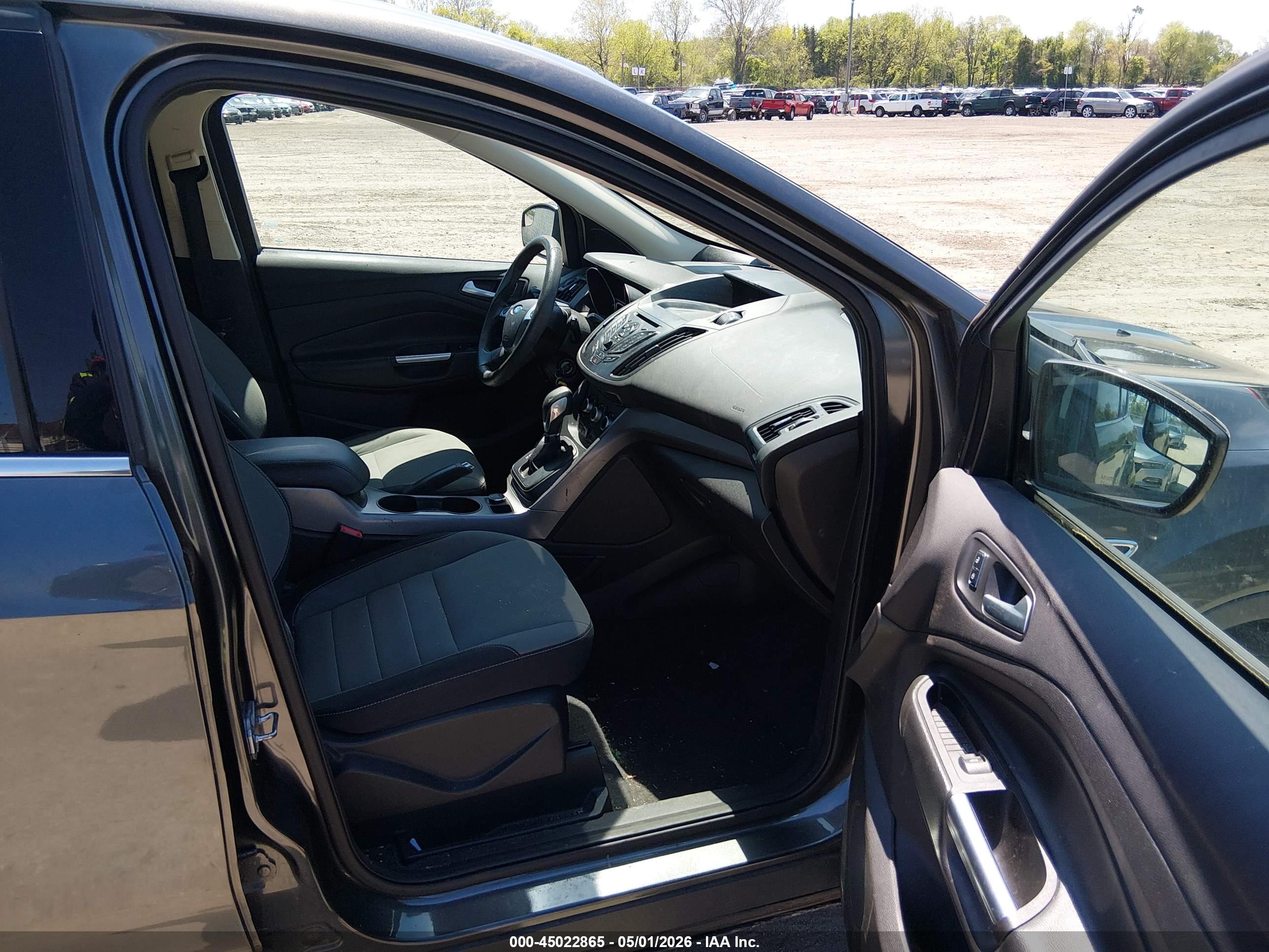 FORD ESCAPE image 5
