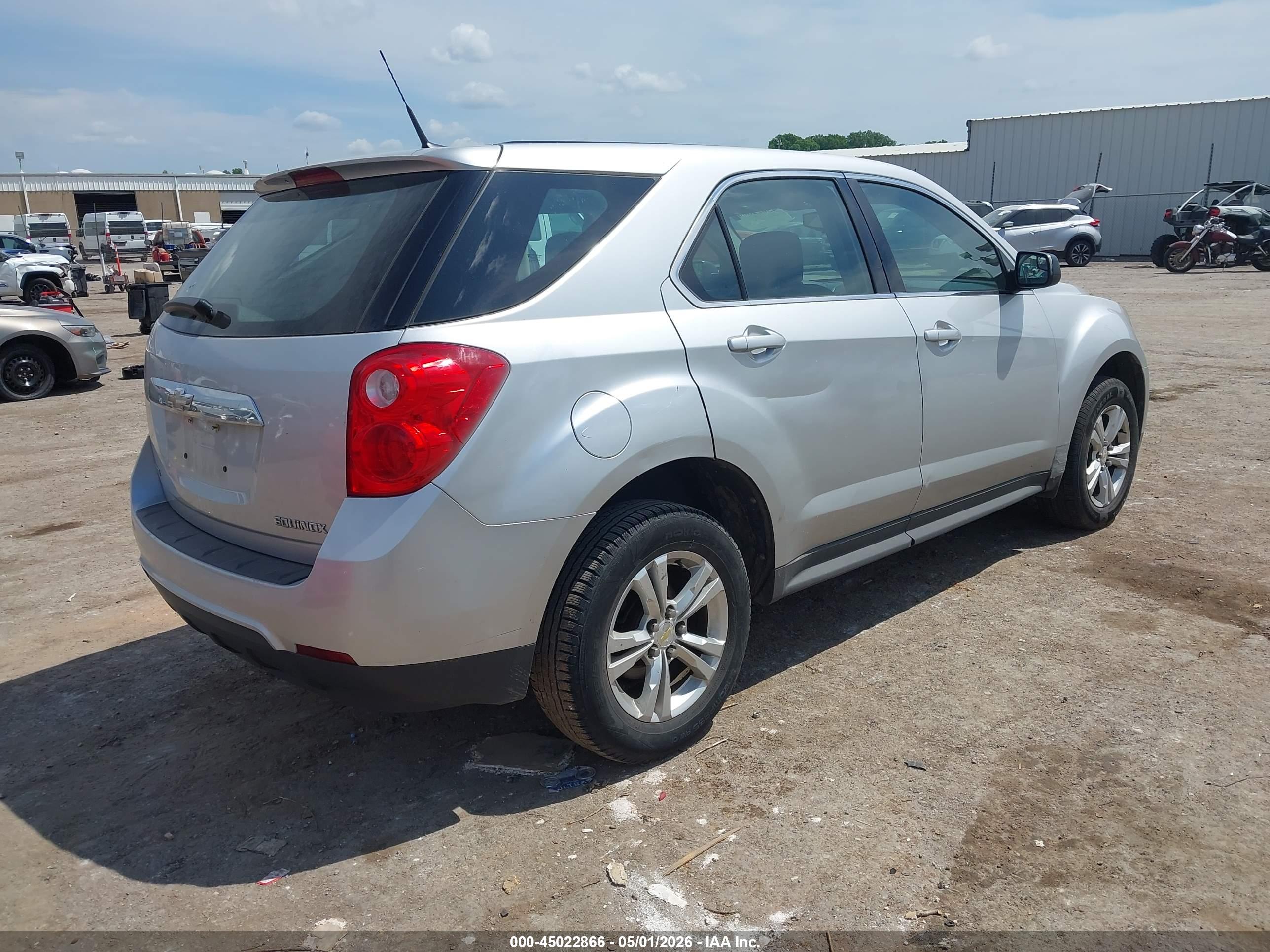 CHEVROLET EQUINOX image 4