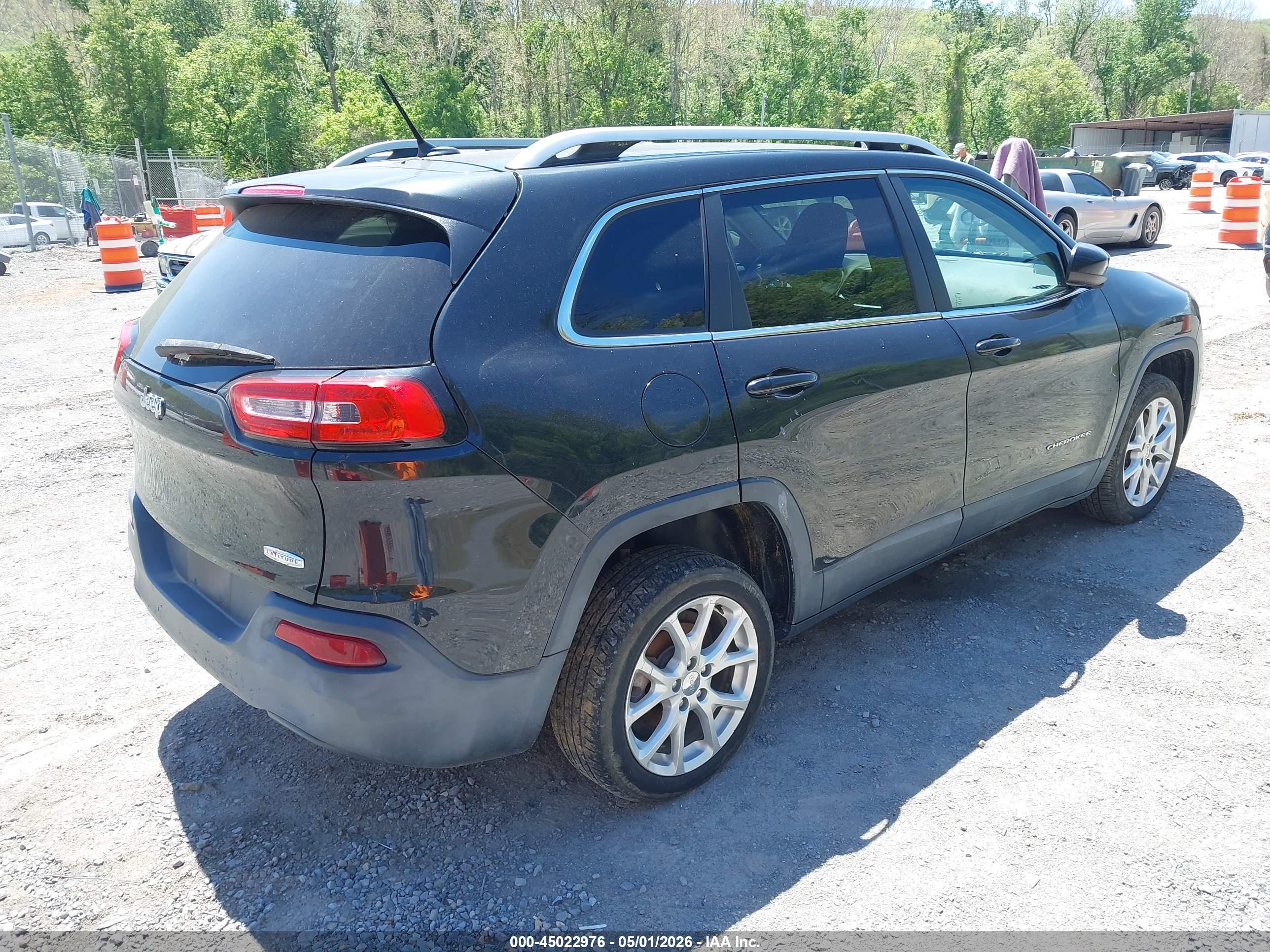 JEEP CHEROKEE image 4