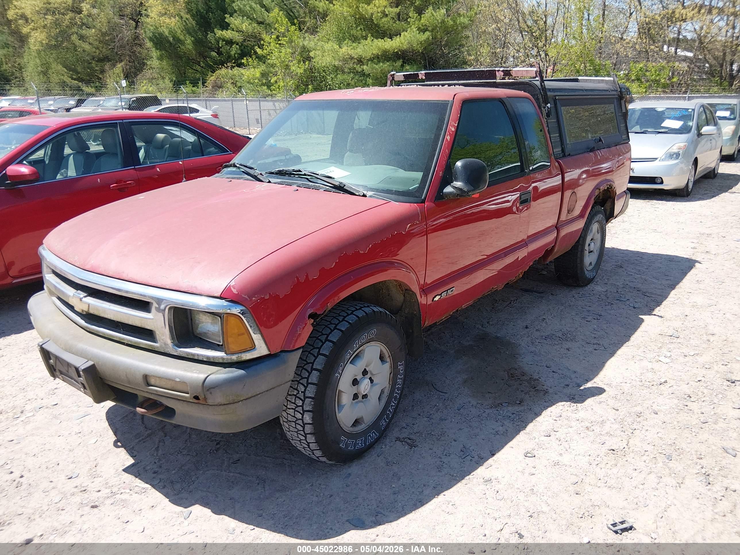 CHEVROLET S image 2