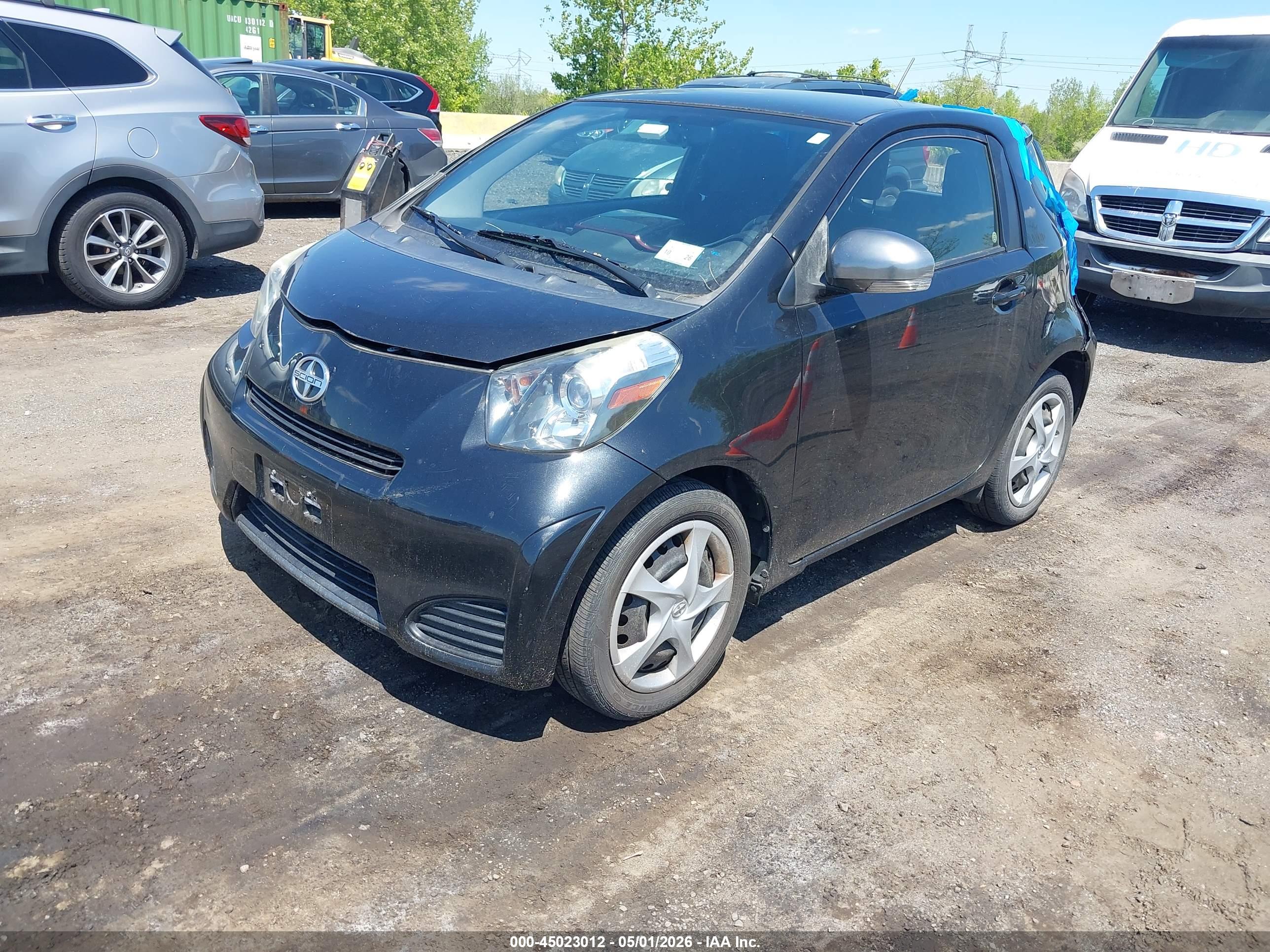 SCION IQ image 2