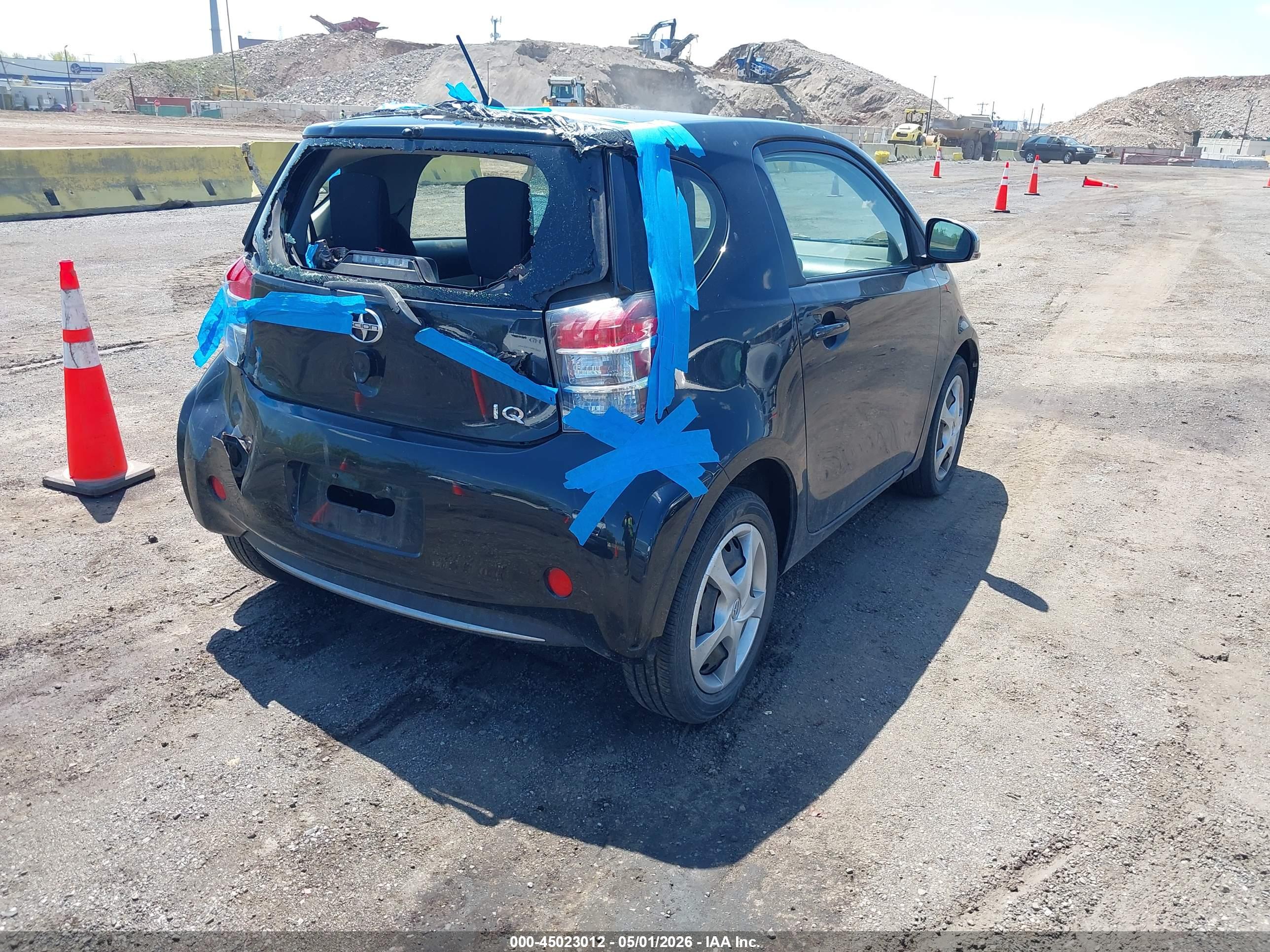SCION IQ image 4