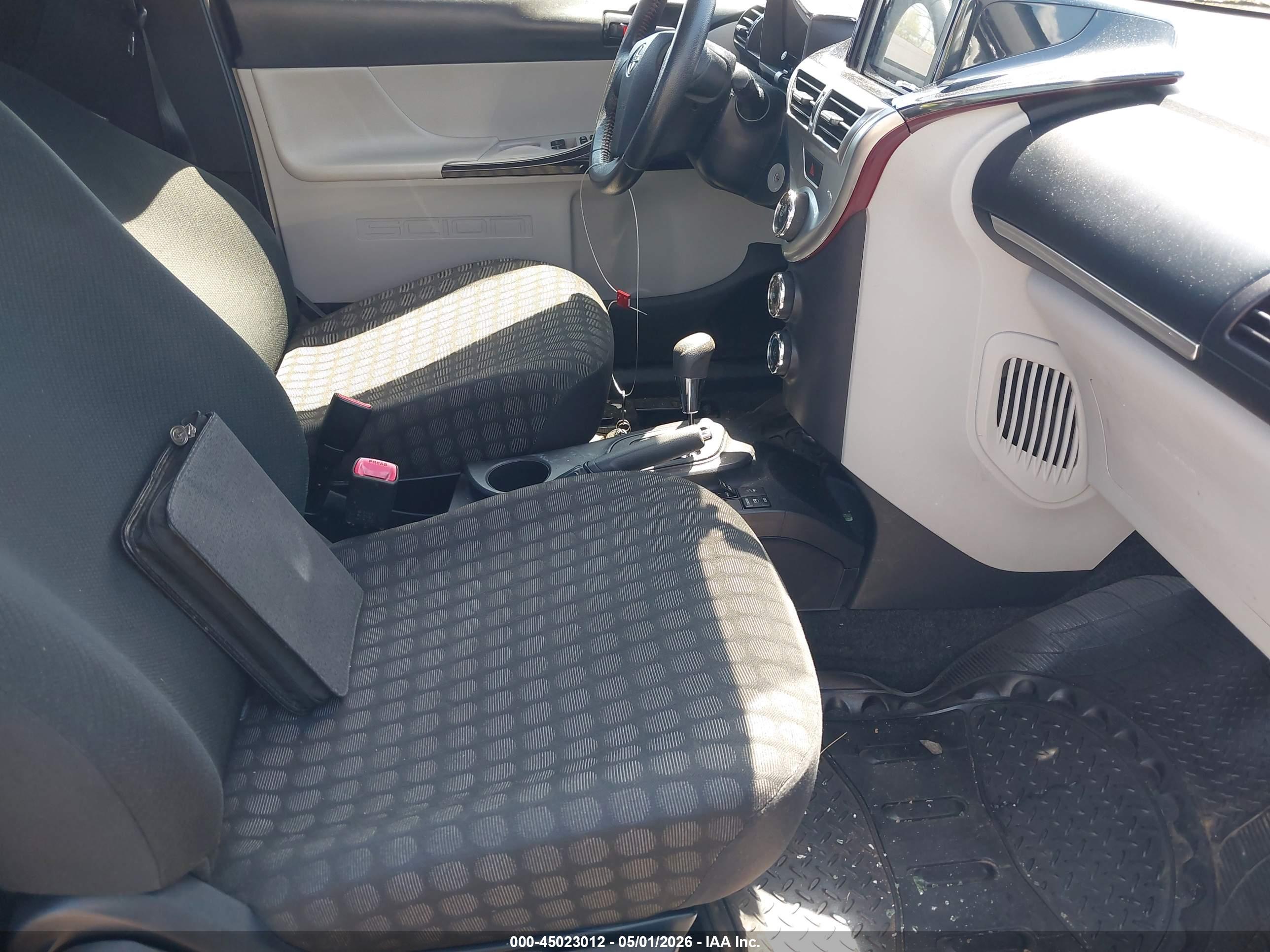 SCION IQ image 5