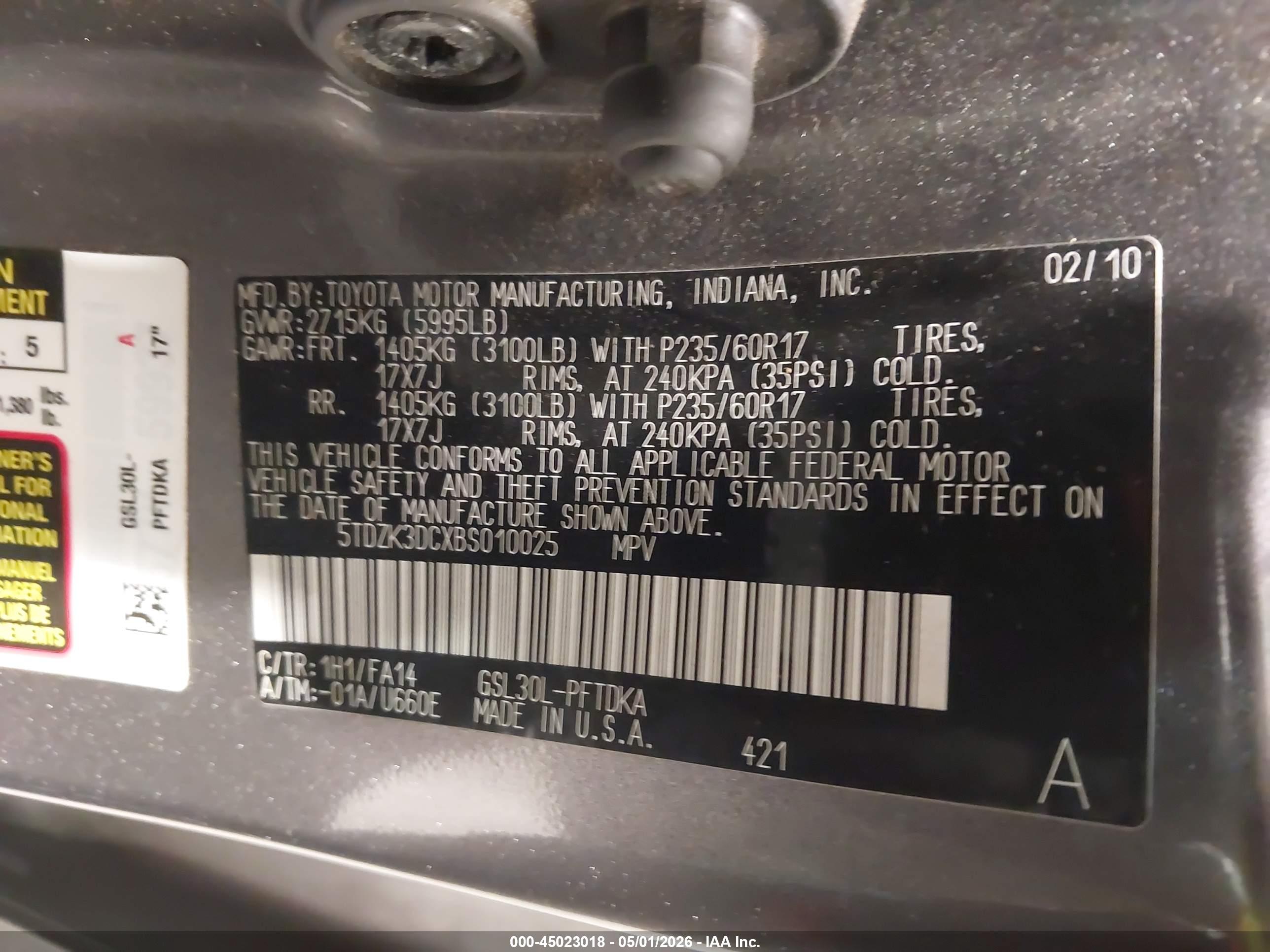 TOYOTA SIENNA image 9